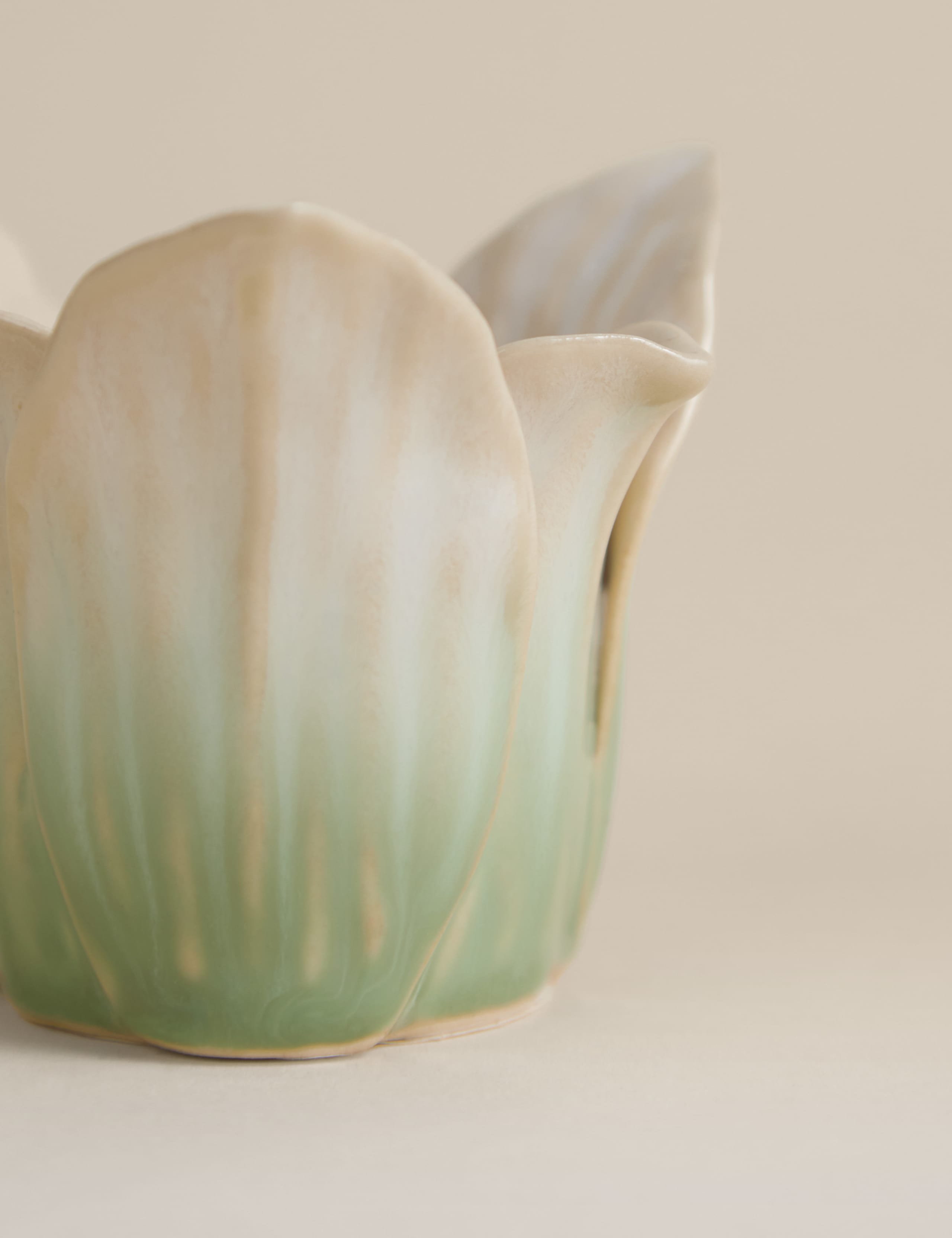Handkerchief Petal Ceramic Candle Holder 4 of 4