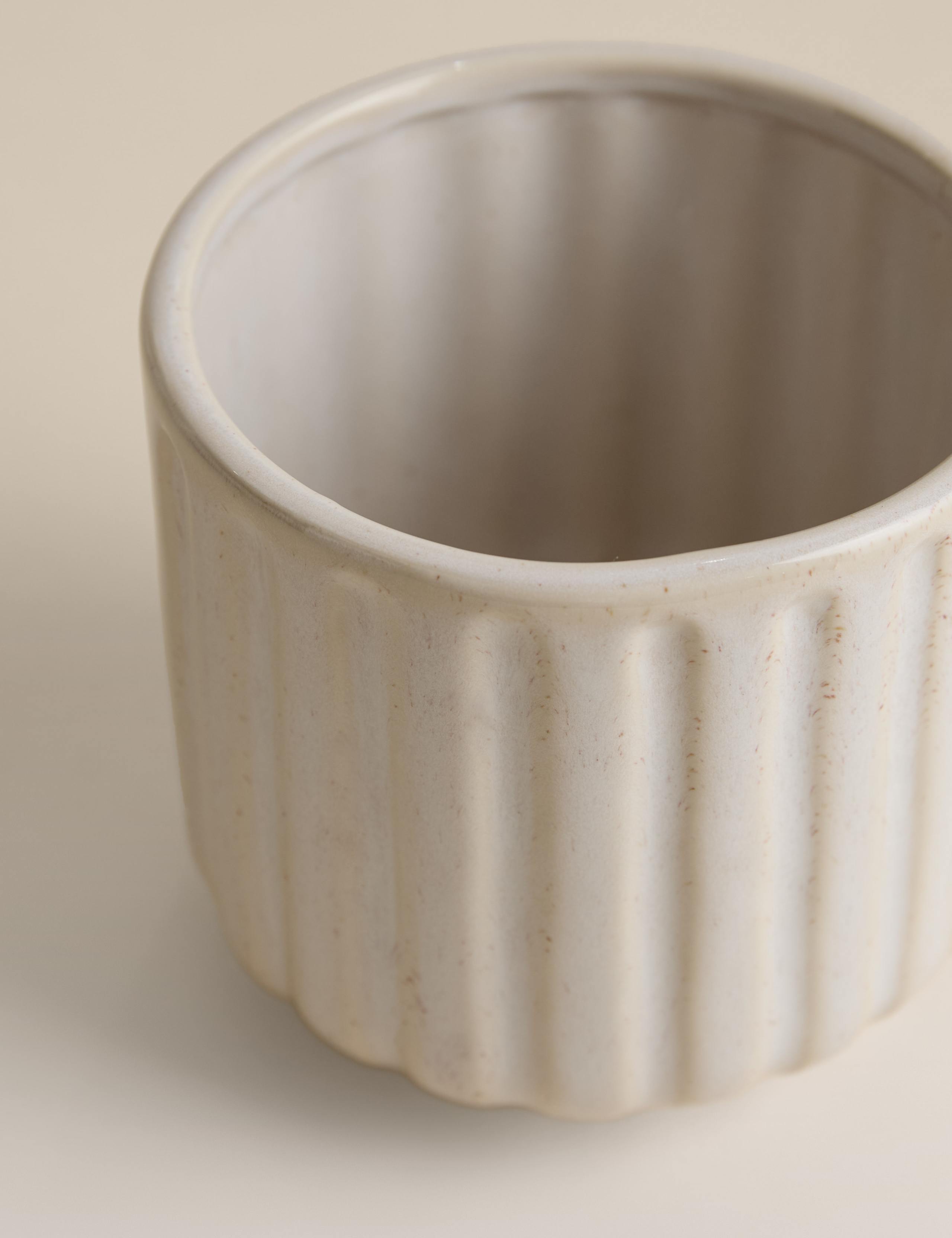 Ridged Ceramic Planter 3 of 3