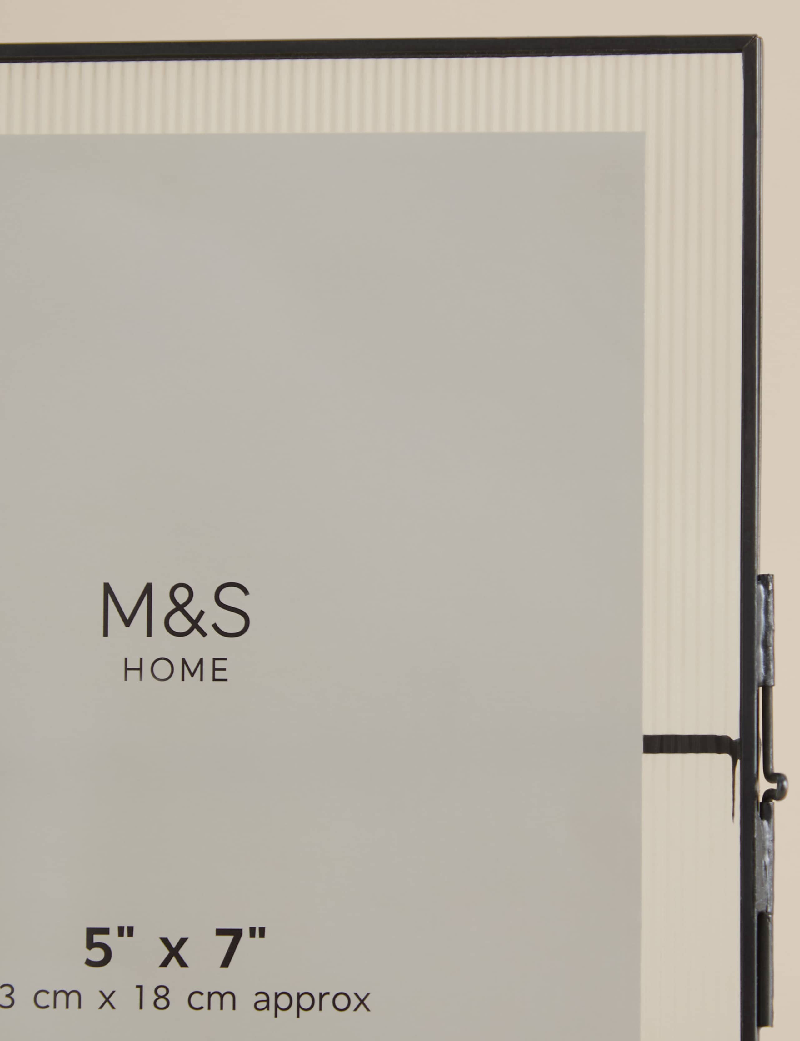 Ribbed Glass Photo Frame 5x7 inch 3 of 3