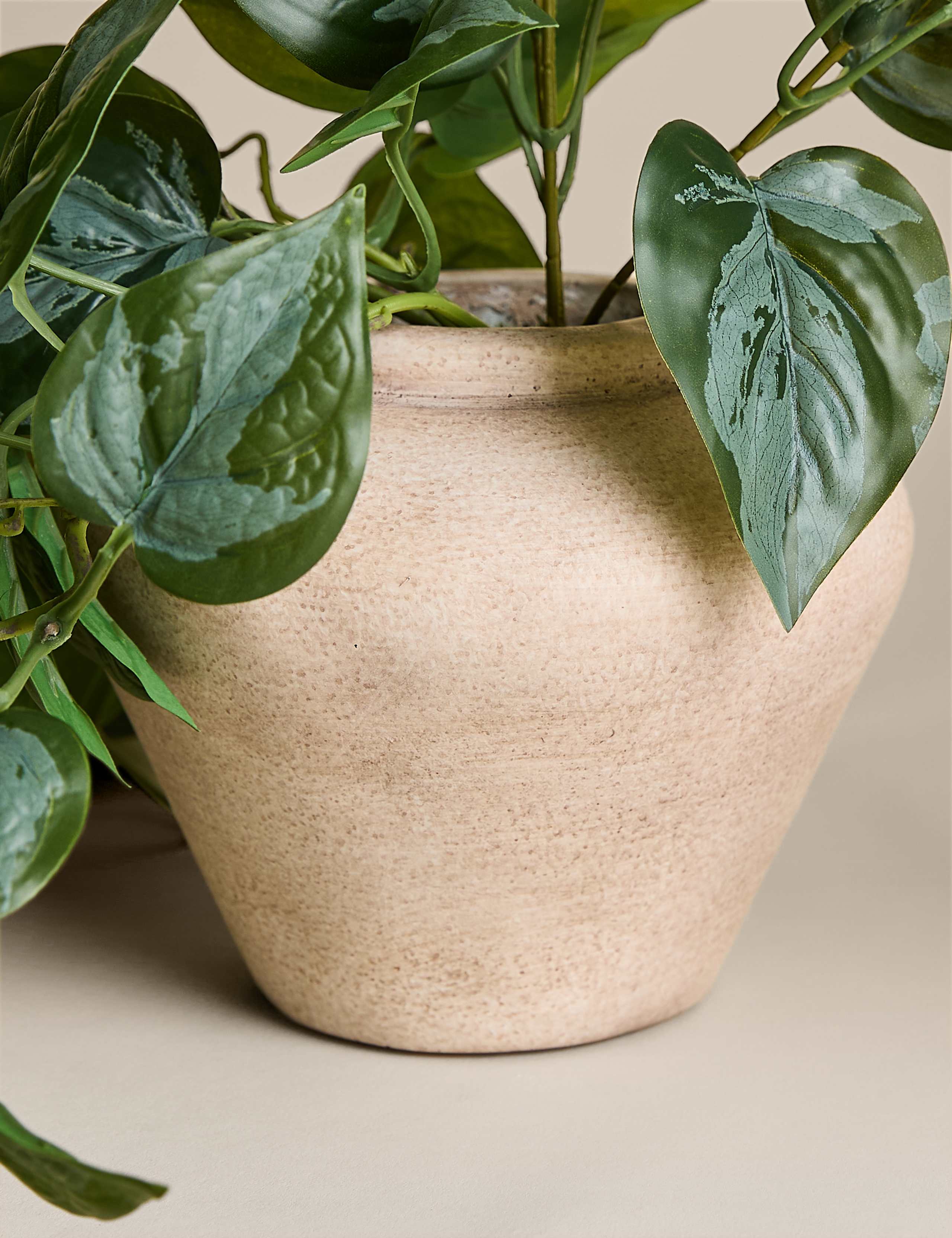 Artificial Trailing Pothos Vase 2 of 3