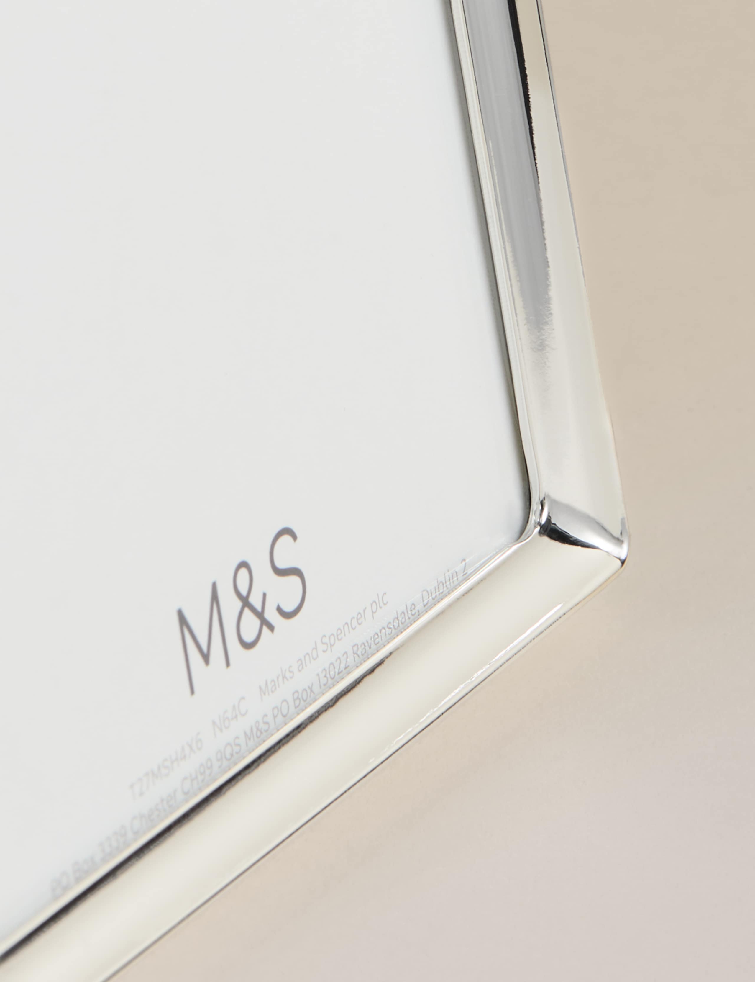 Ribbed Silver Plated Photo Frame 4x6 inch 4 of 4