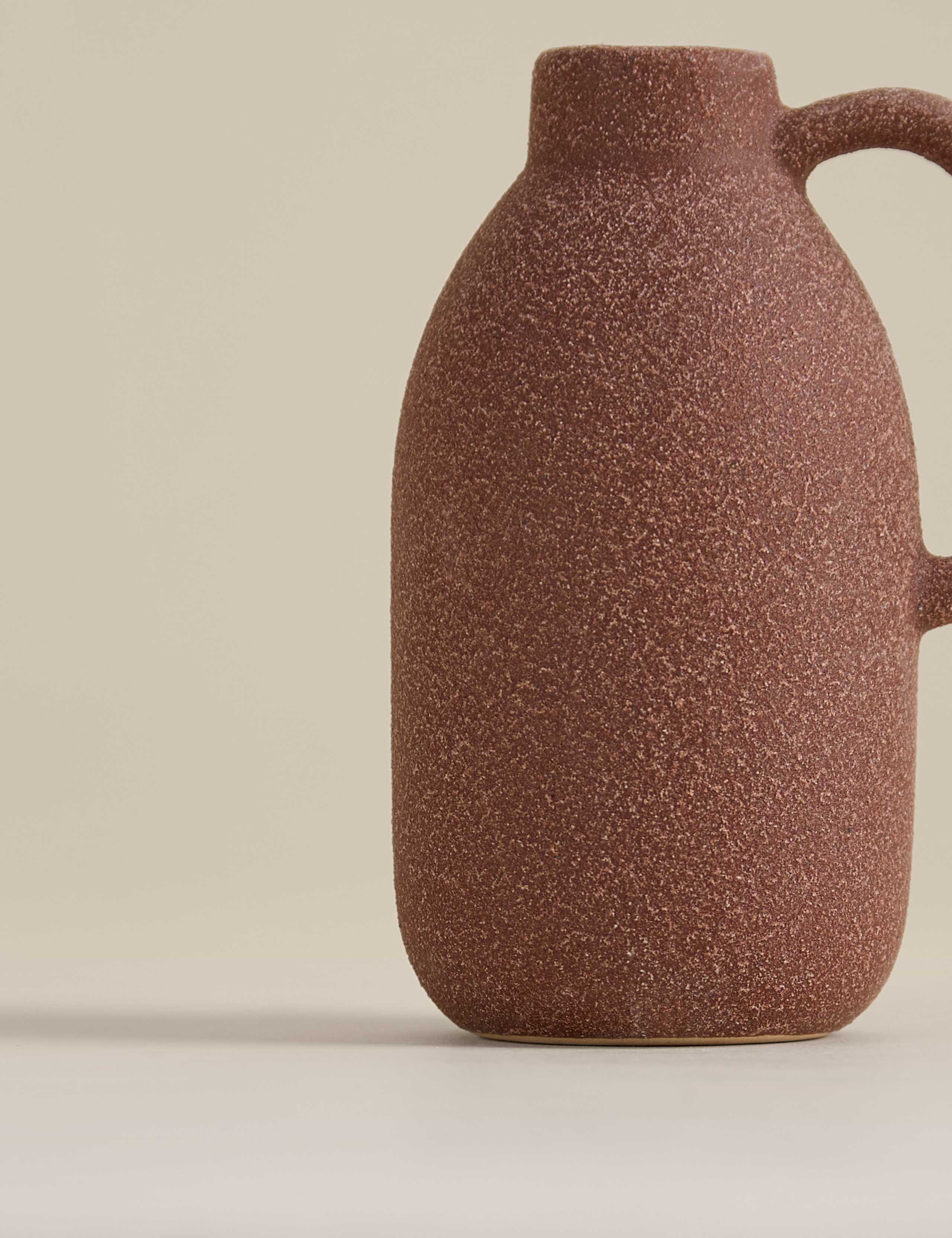 Set of 3 Ceramic Neutral Vases 2 of 4