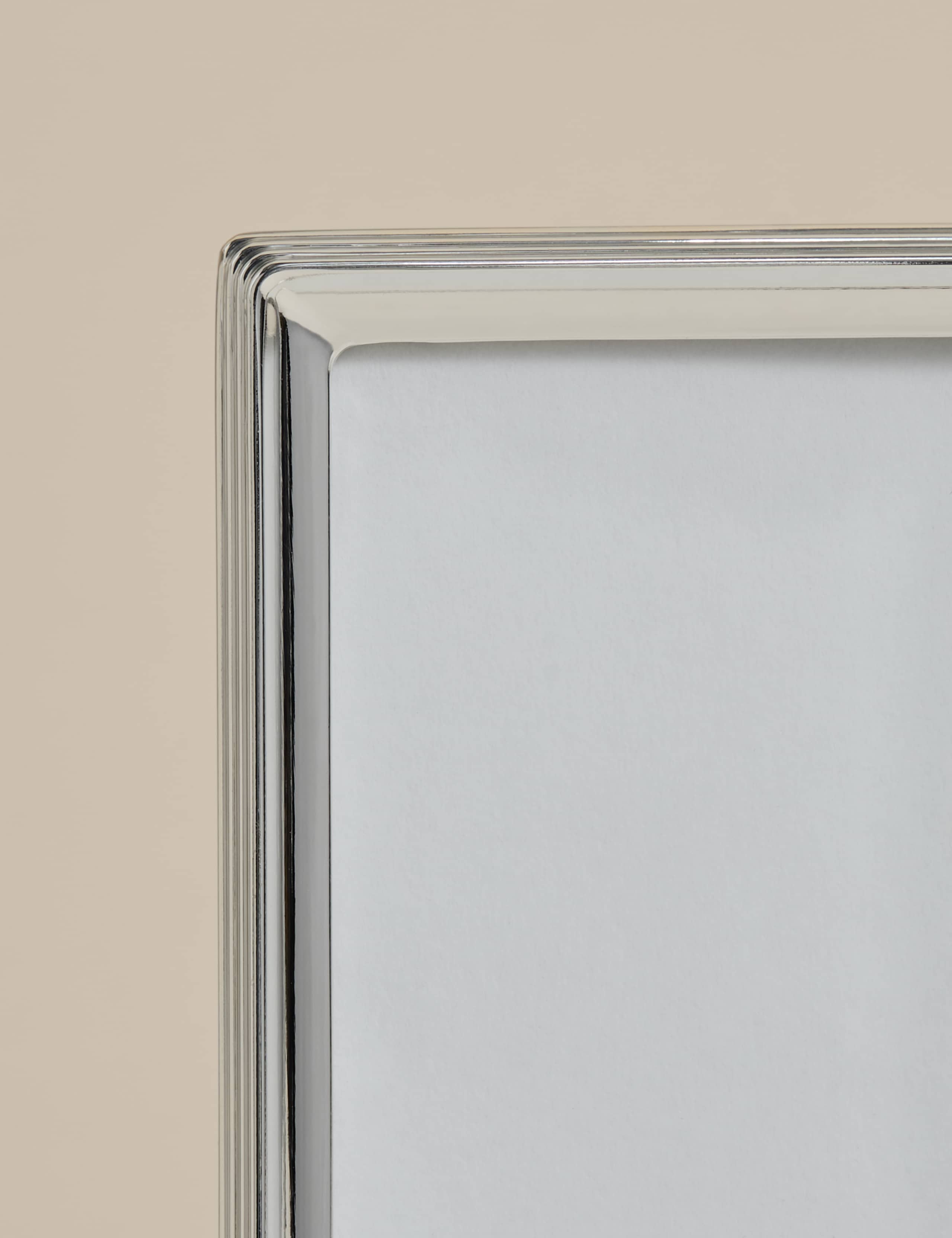 Ribbed Silver Plated Photo Frame 5x7 inch 4 of 4