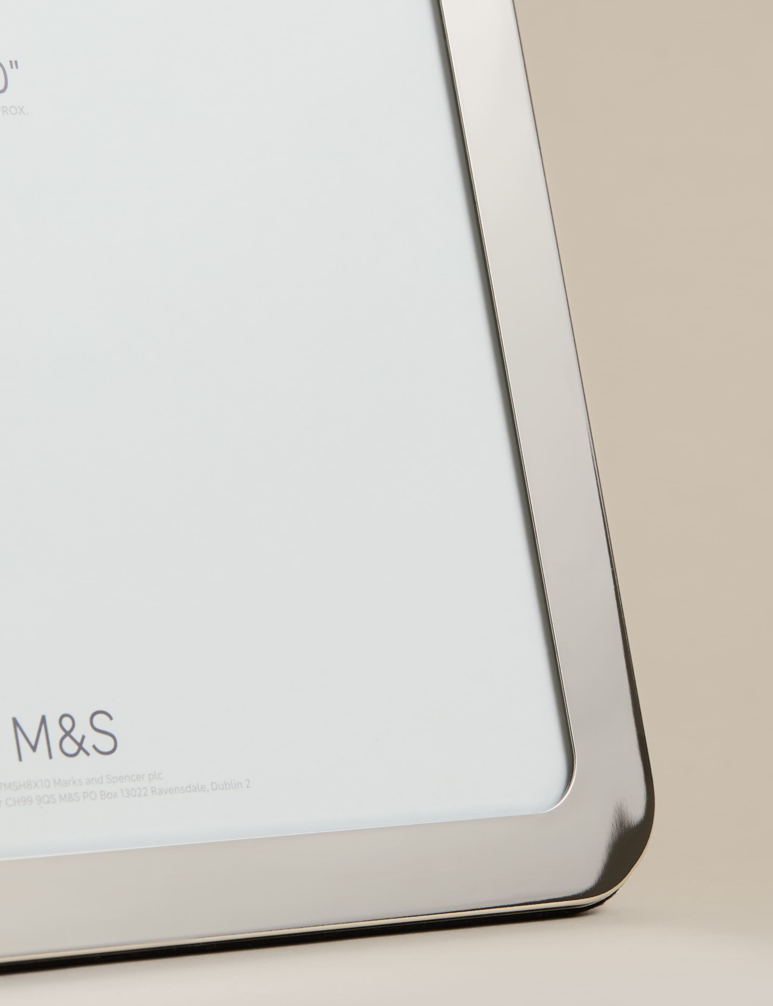 Thick Rounded Photo Frame 8x10 inch 2 of 4