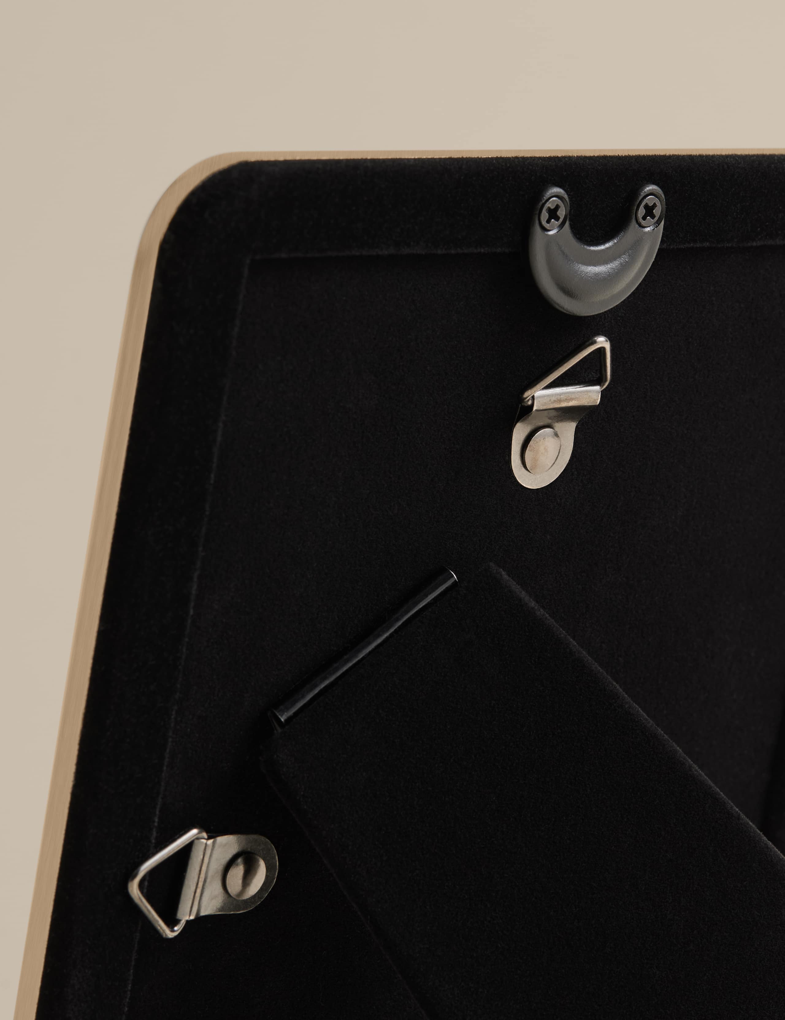 Thick Rounded Photo Frame 4x6 inch 3 of 4