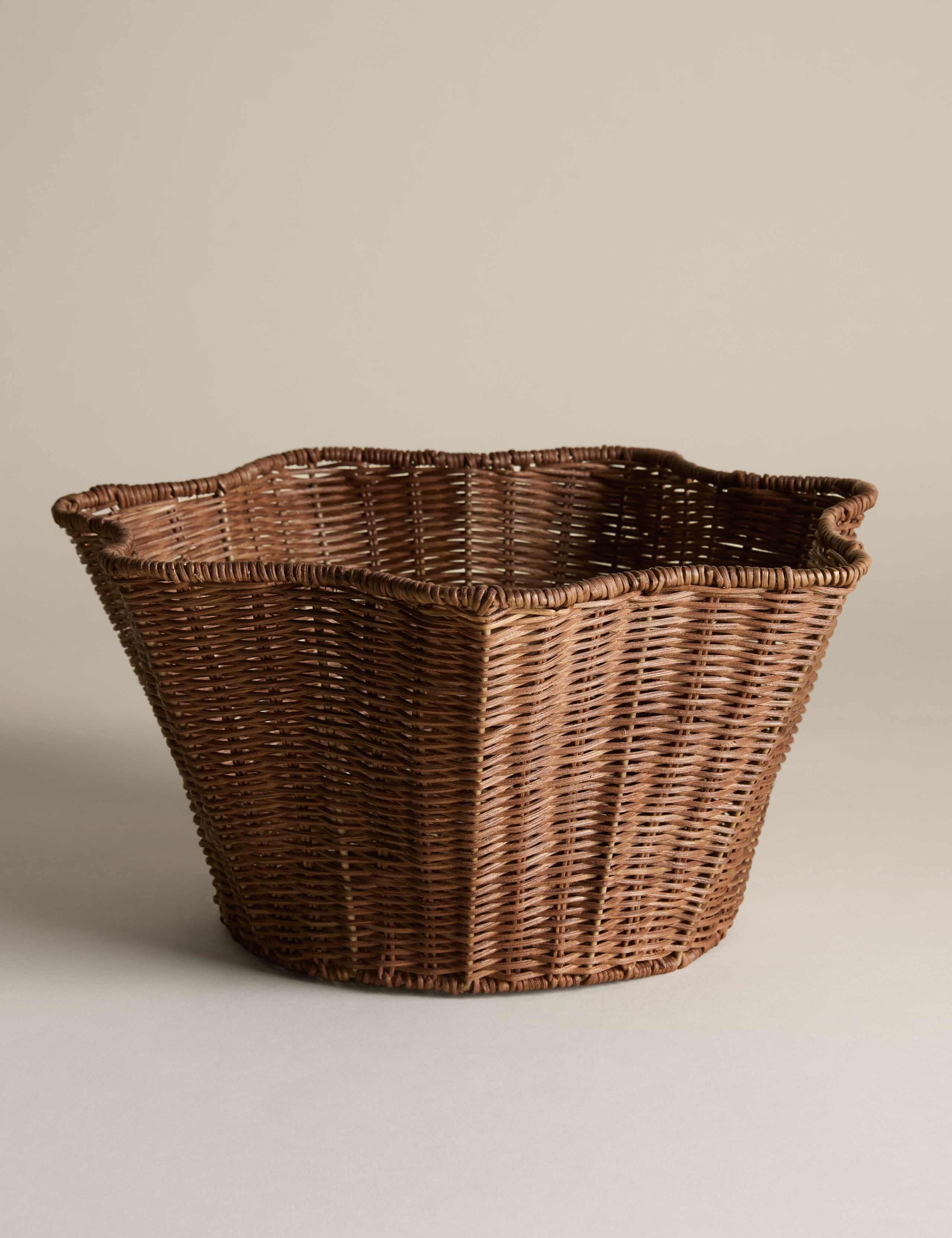 Rattan Scallop Bowl 2 of 6
