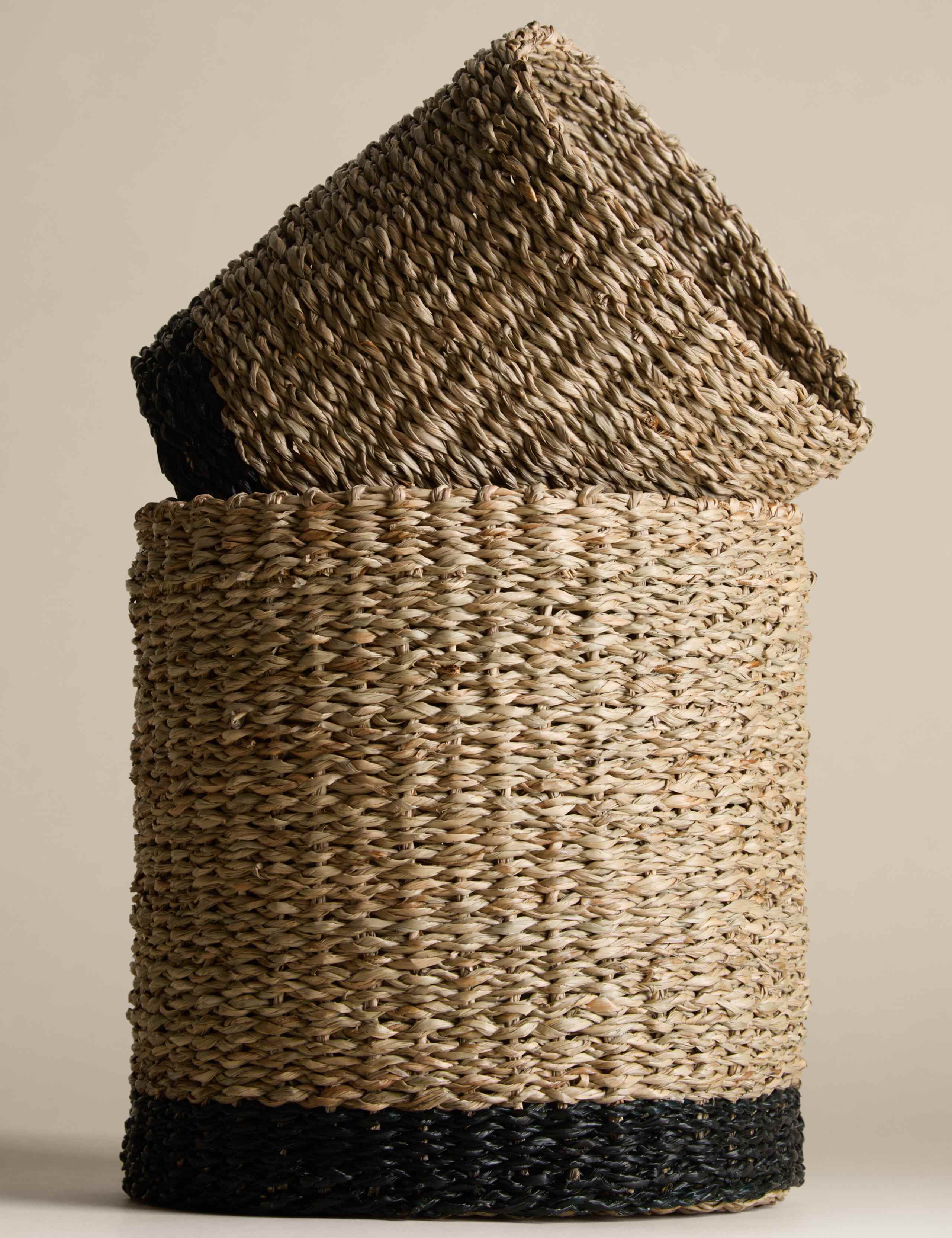Set of 2 Raffia & Seagrass Contrast Baskets 2 of 6