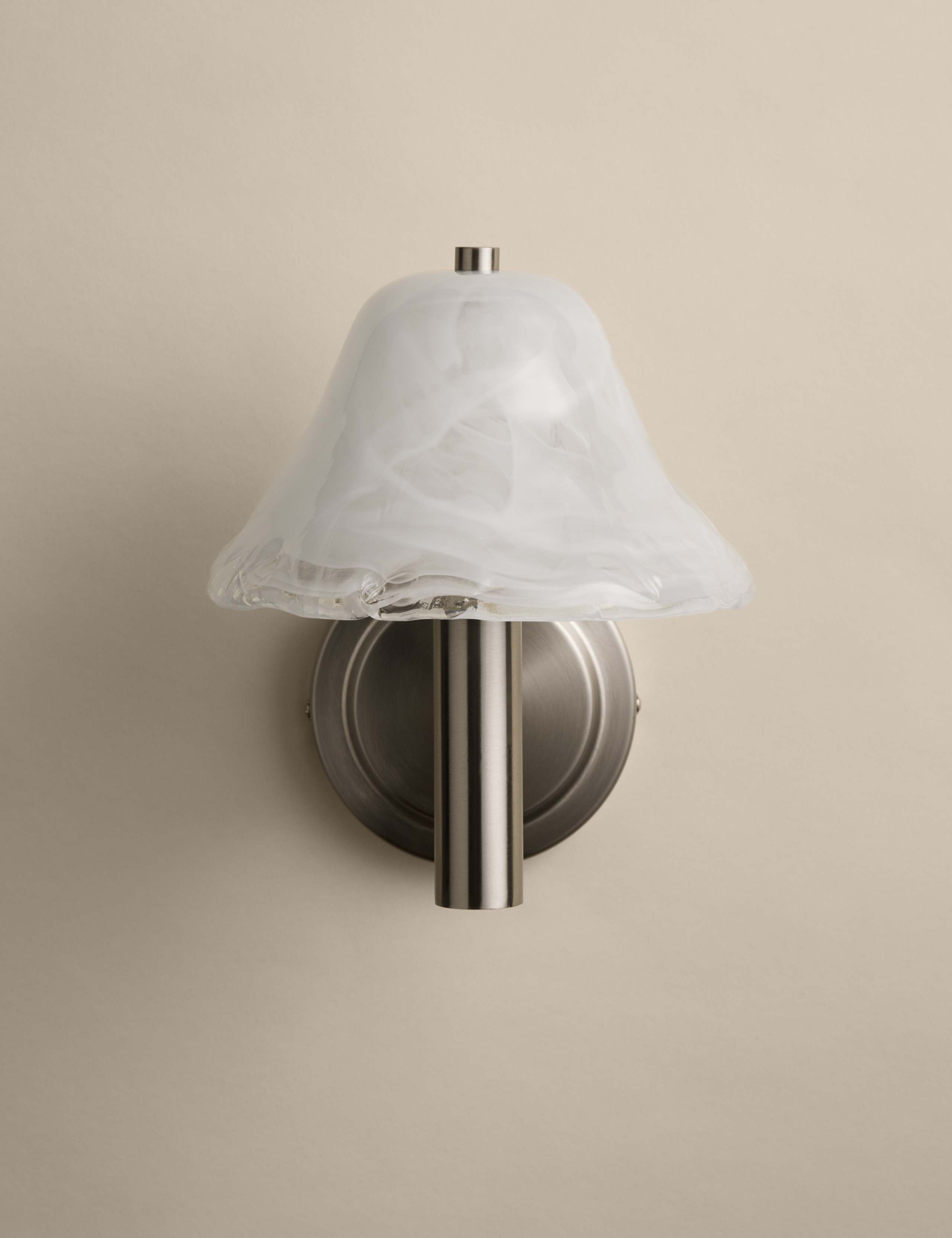 Glass Wavy Wall Light 4 of 5