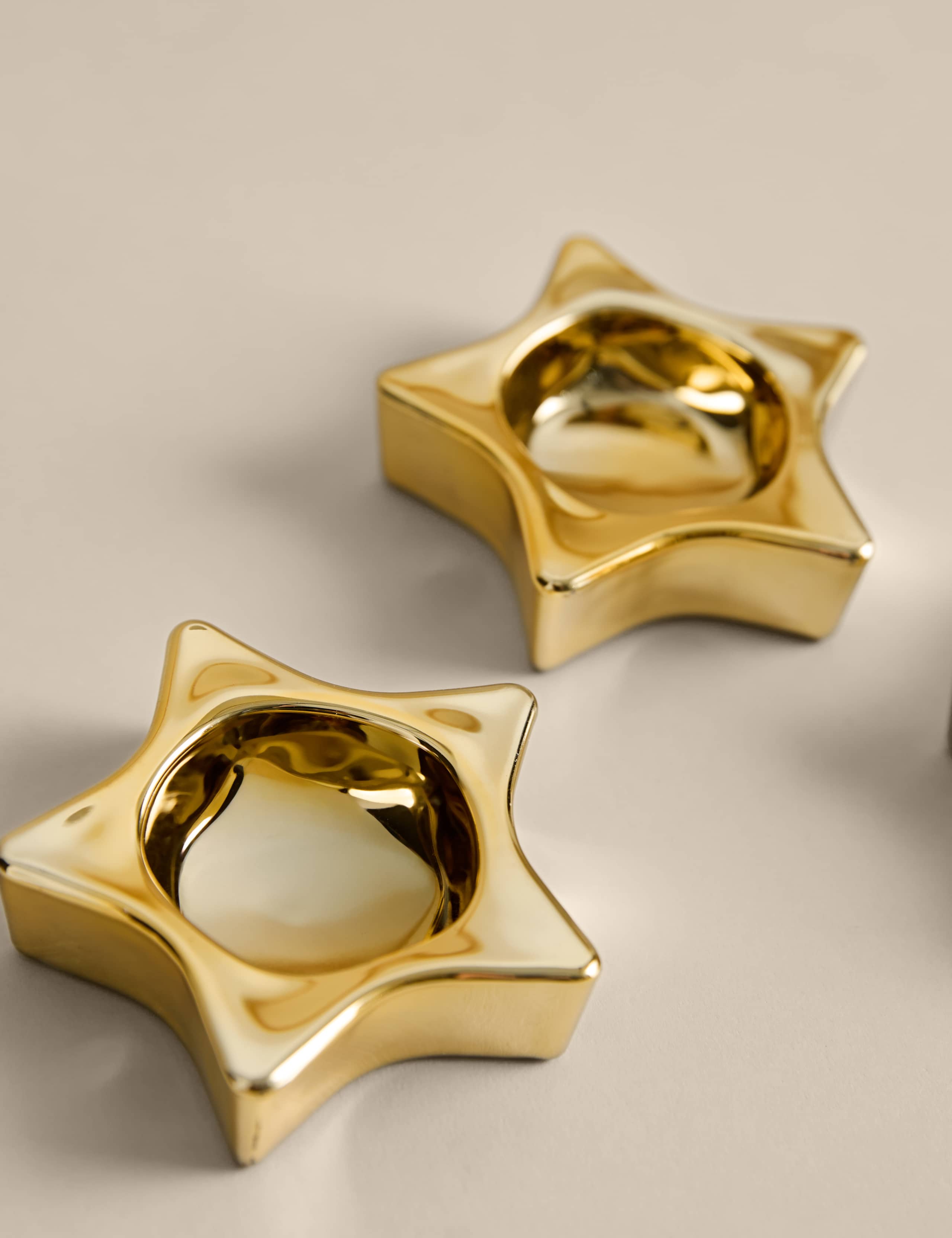 Set of 3 Star Glass Tealight Holders 3 of 6