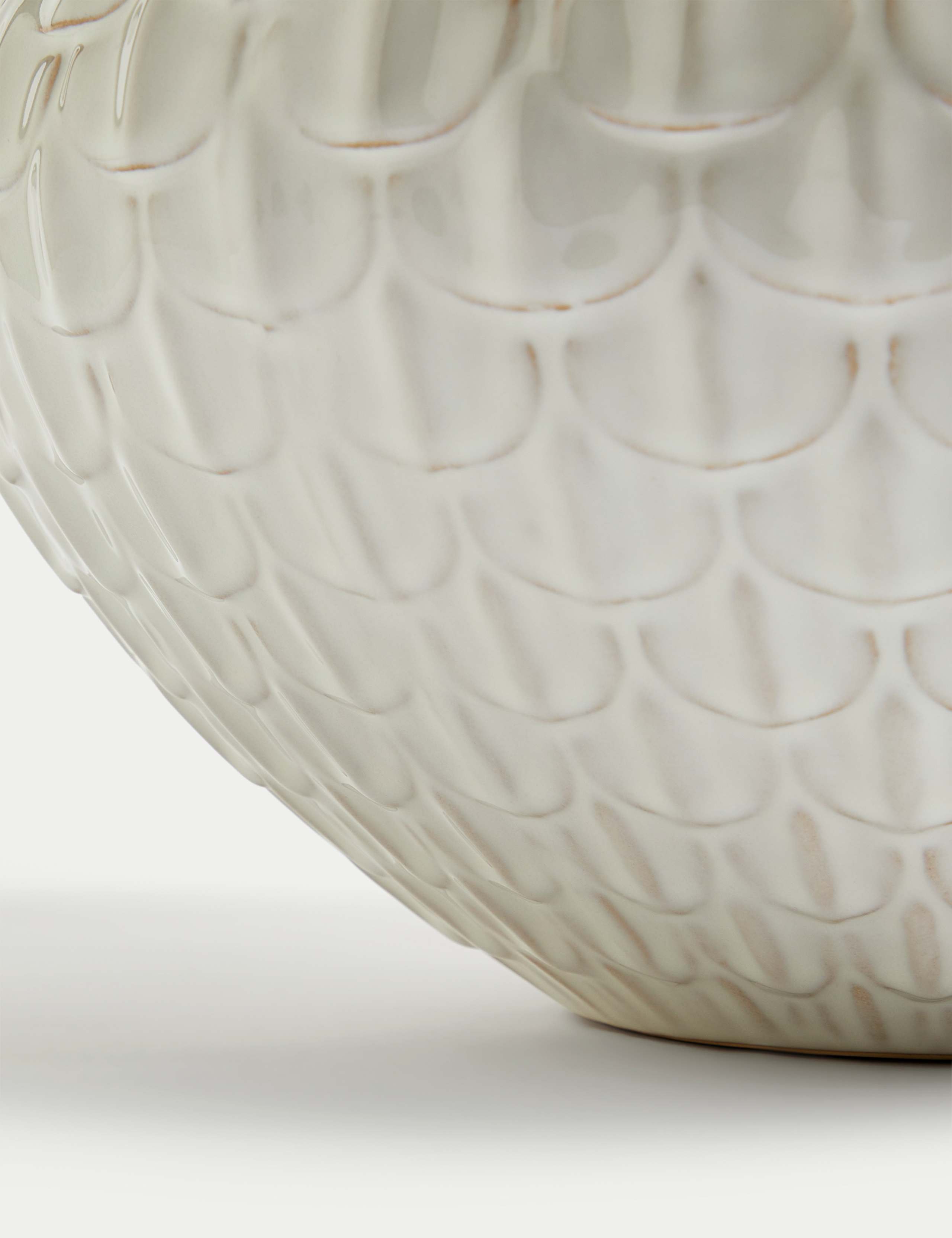 Medium Scalloped Textured Vase 4 of 8