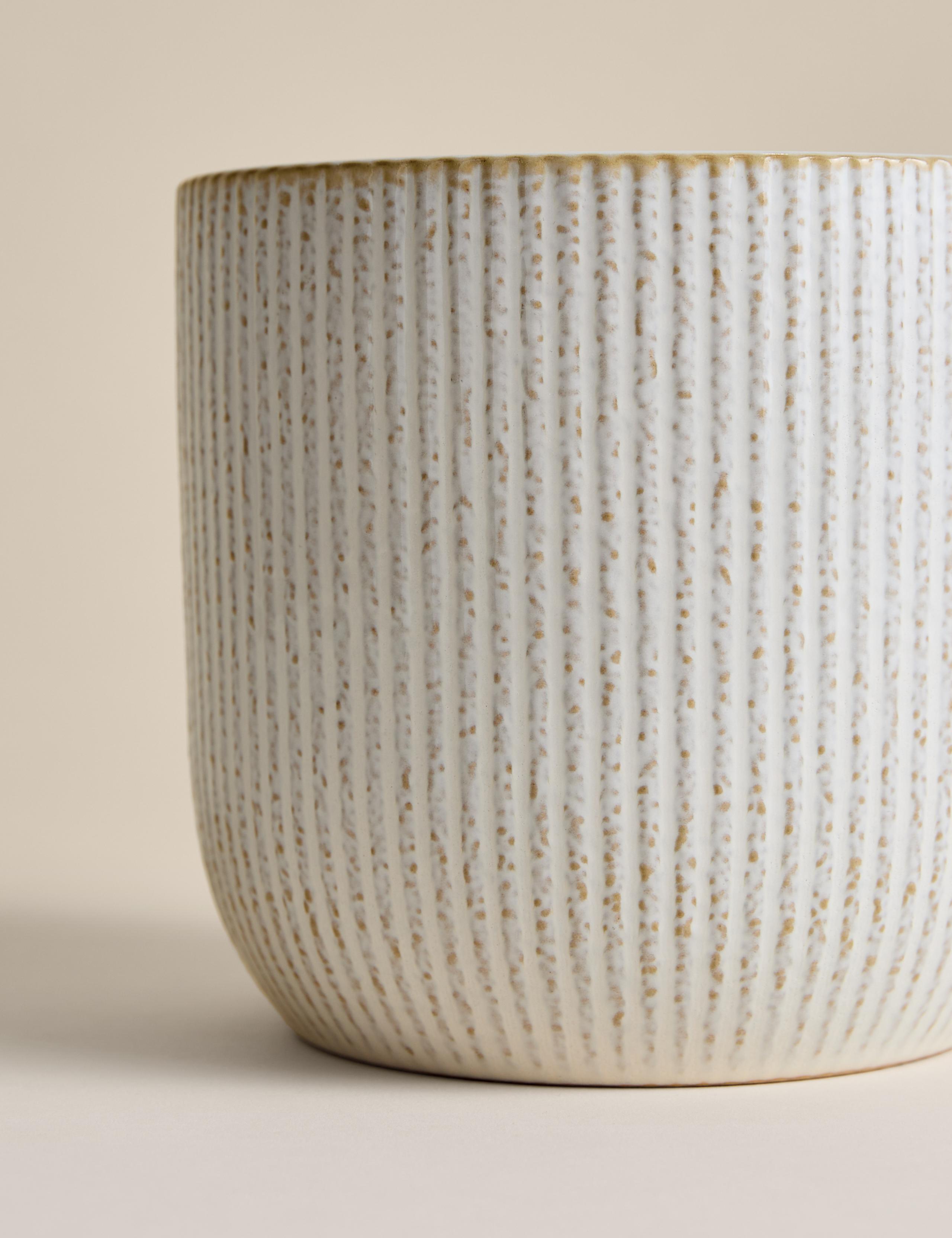 Ridged Ceramic Planter 2 of 3