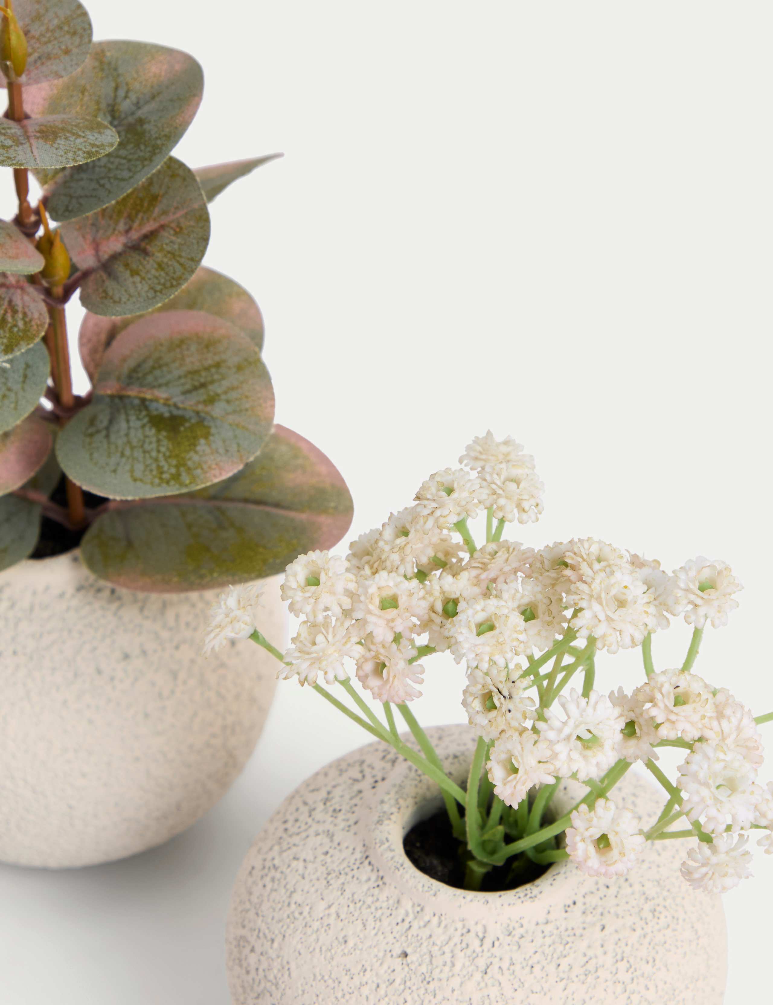 Set of 2 Artificial Plants in Pots 2 of 5