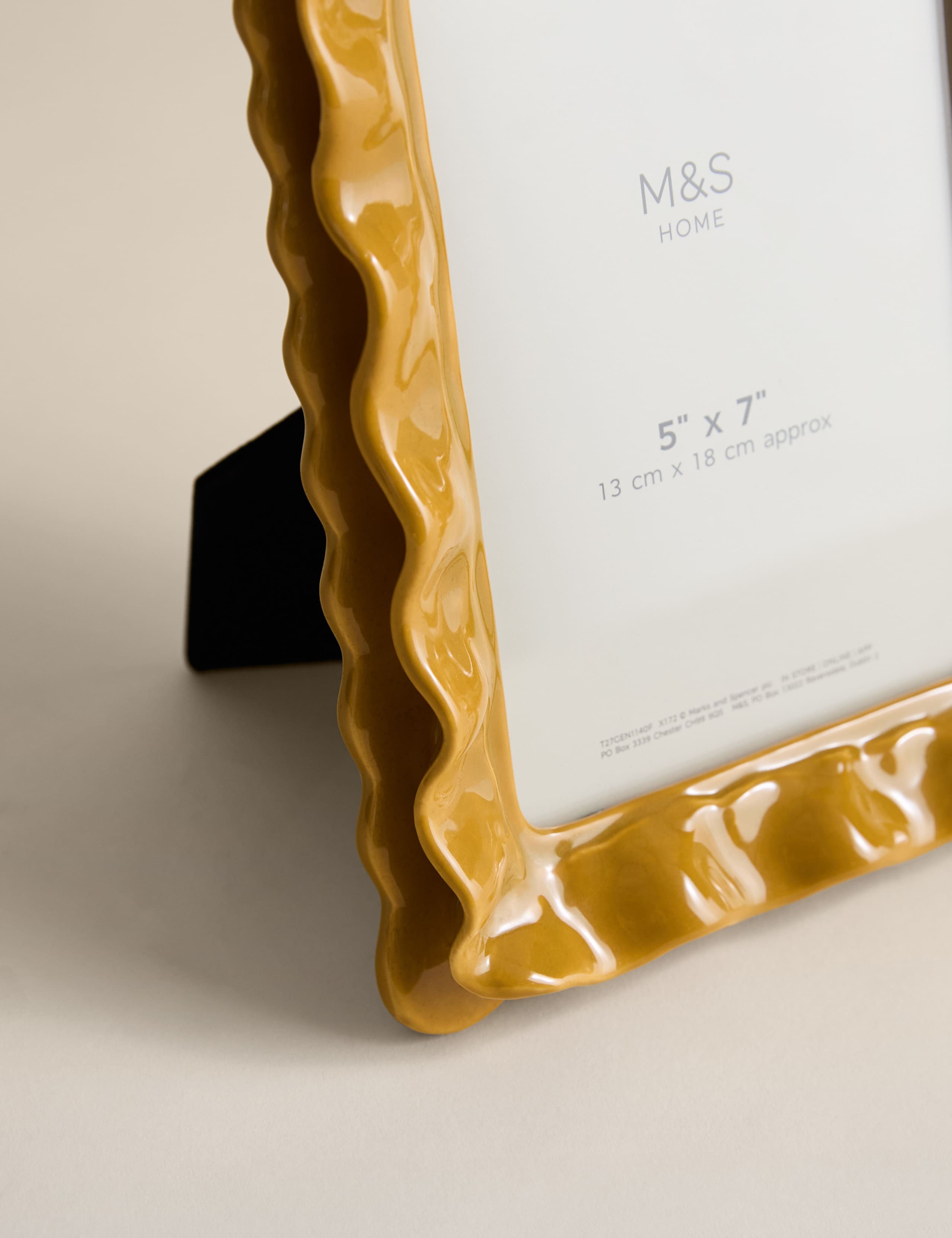Organic Frill Photo Frame 5x7 Inch 2 of 3