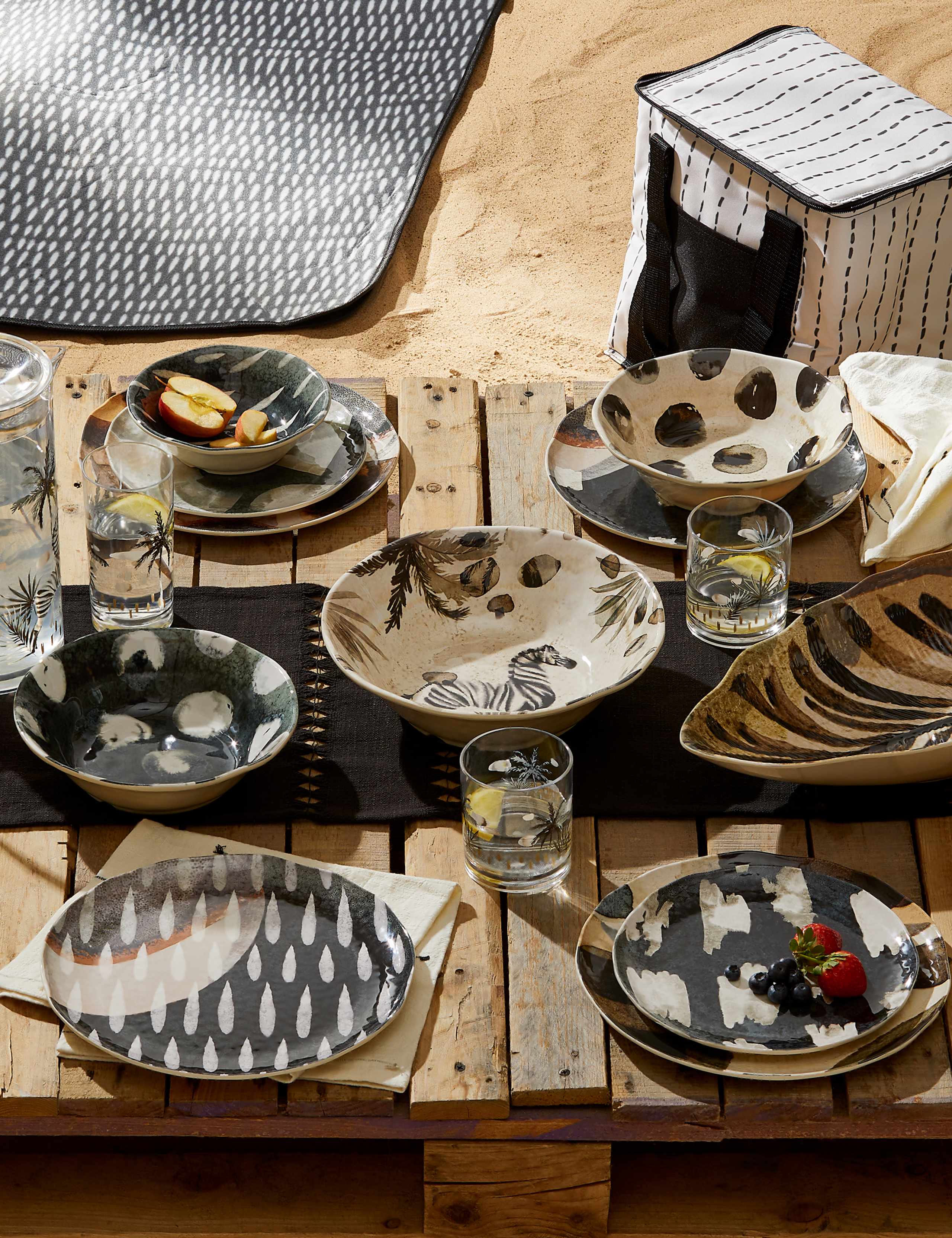 Set Of 4 Abstract Watercolour Picnic Tumblers 6 of 6