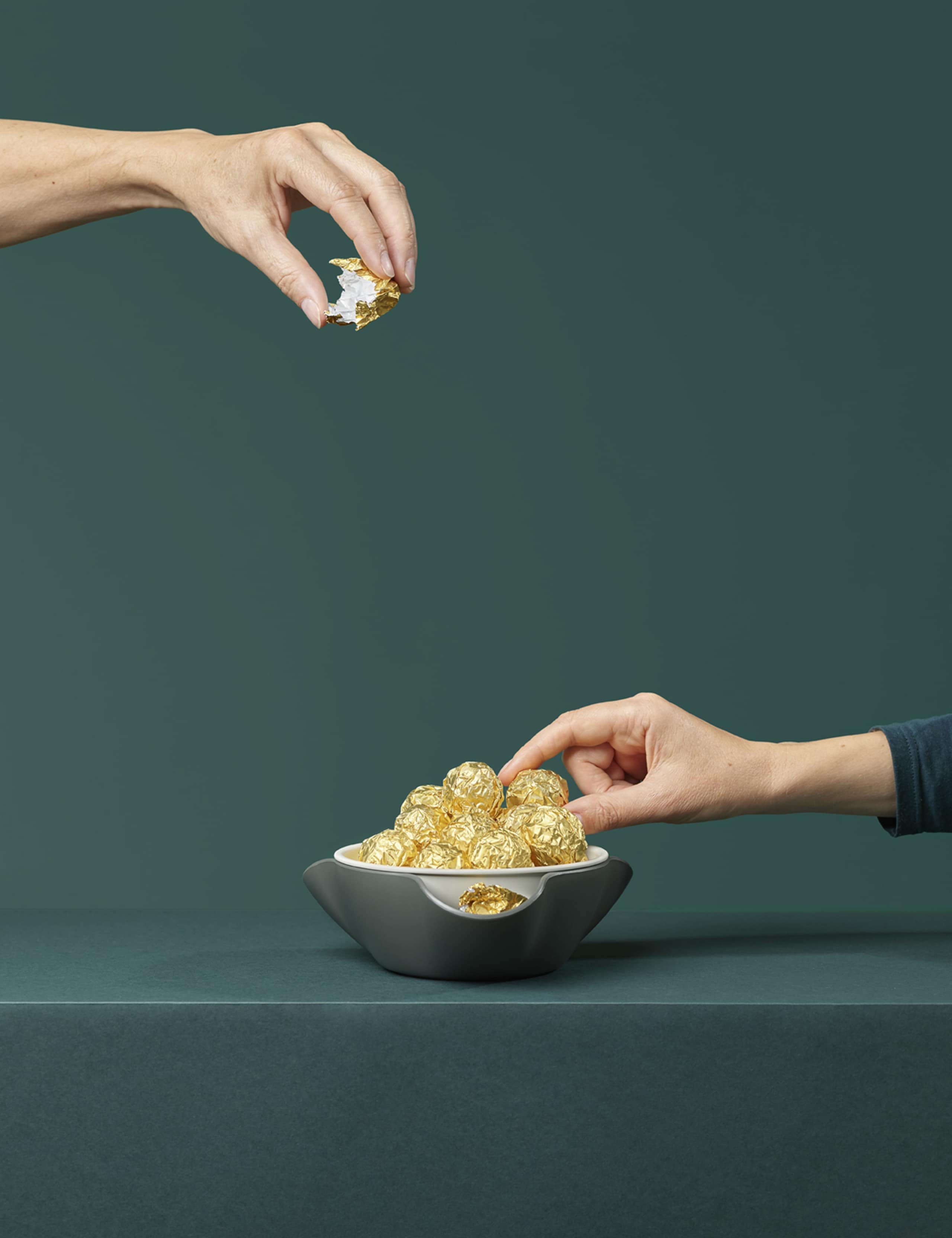 Double-Dish™ Serving Bowl 5 of 5