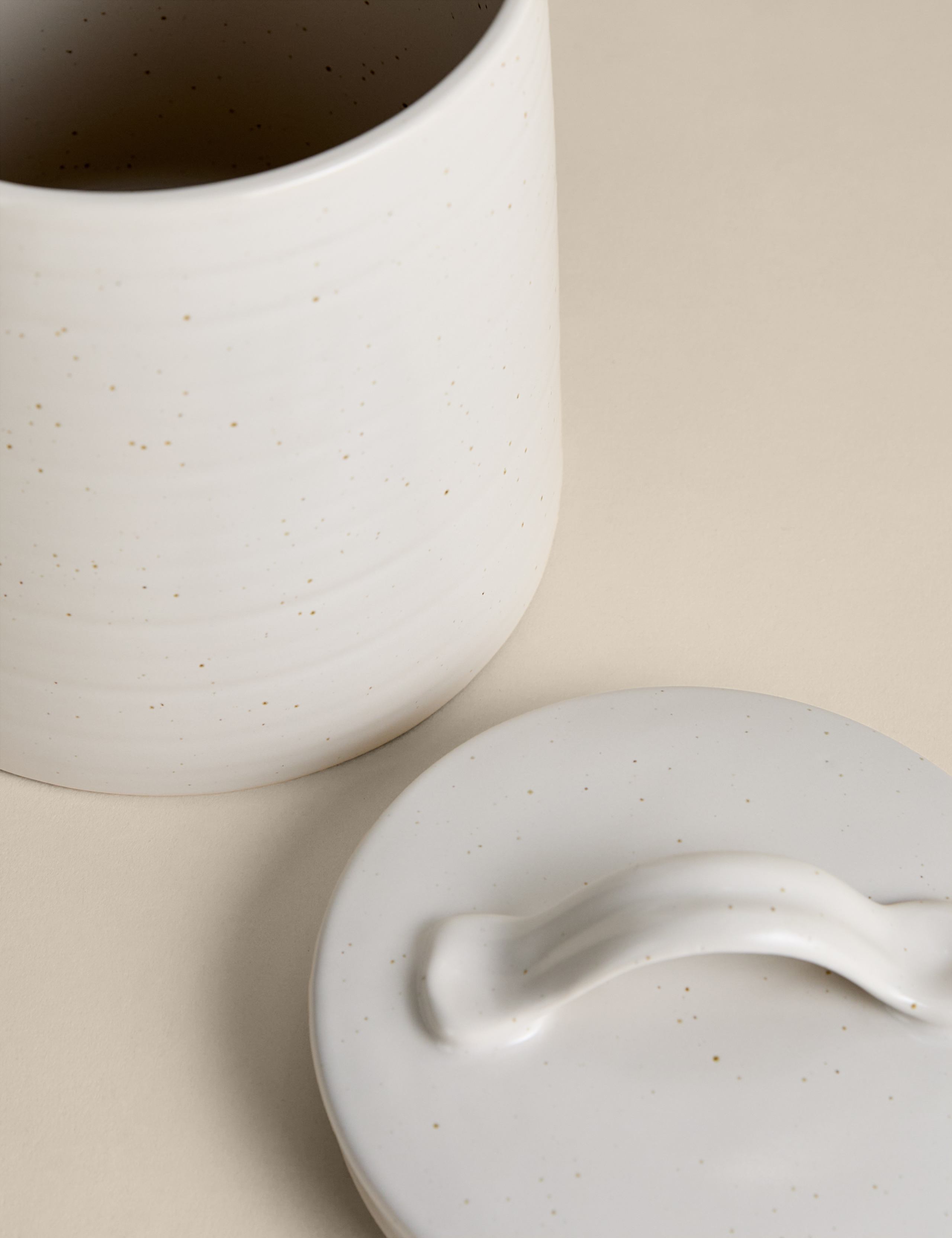 Large Ceramic Cookie Jar 2 of 4