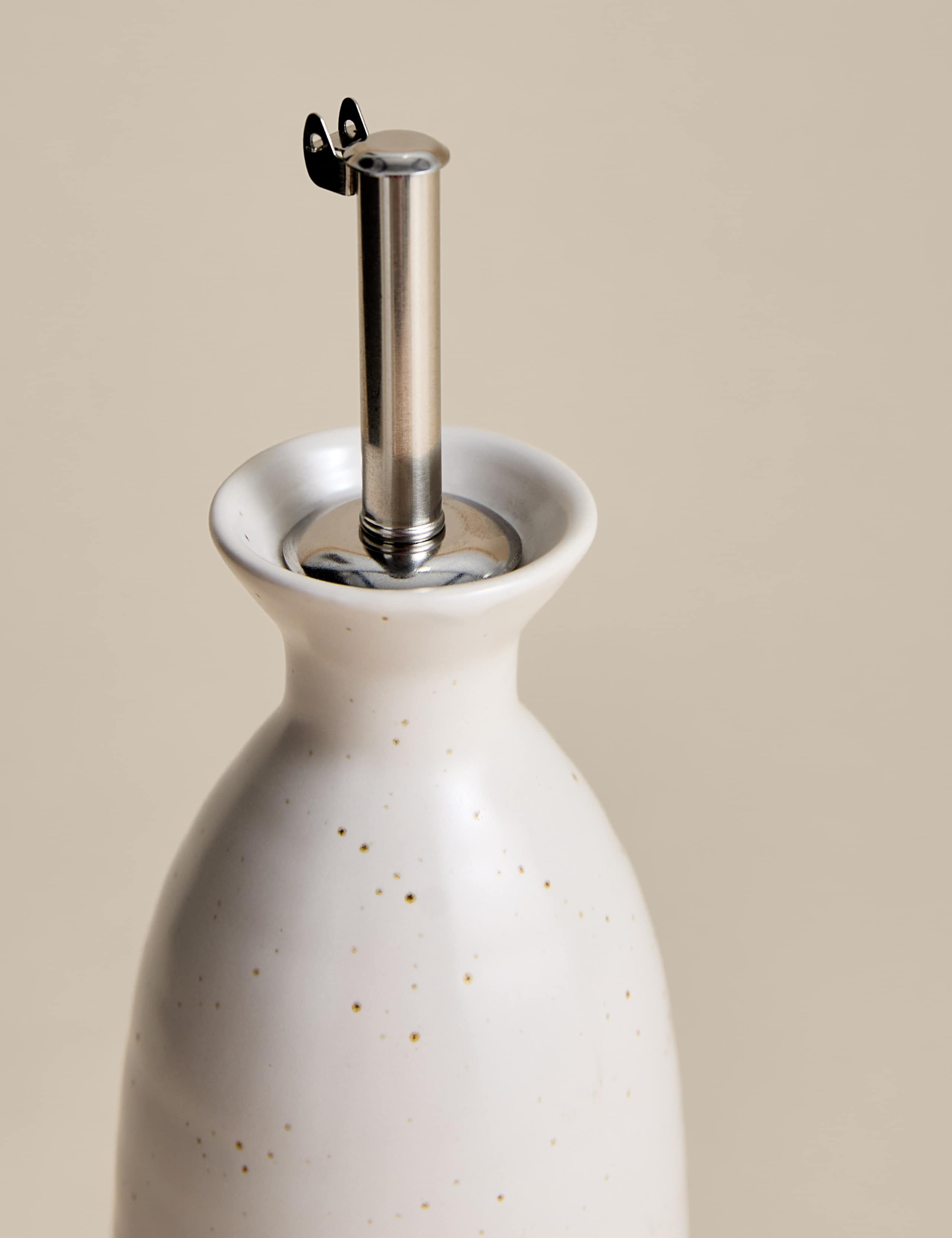 Ceramic Oil & Vinegar Pourer 580ml 3 of 3