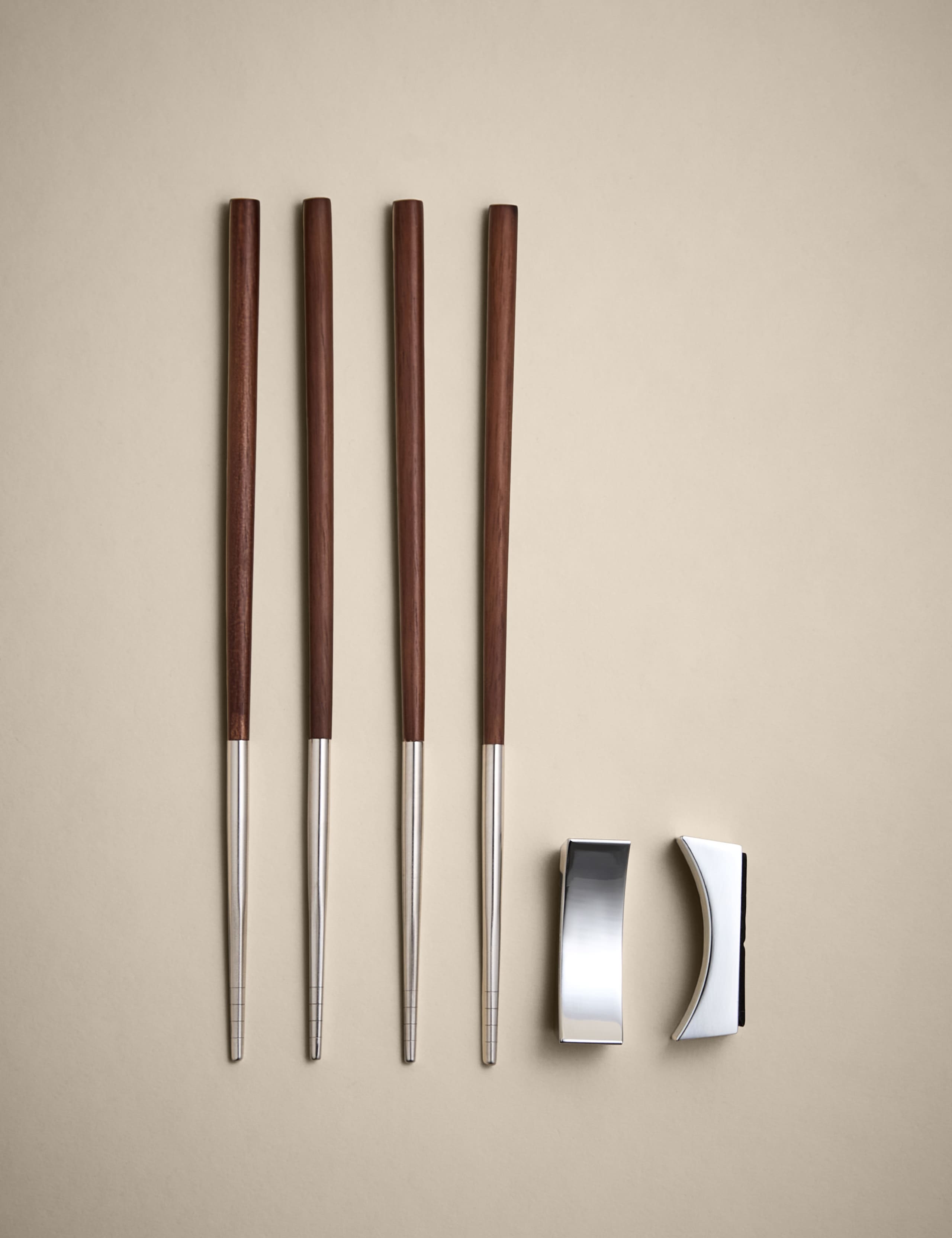 Set of 2 Chopsticks with Rest 2 of 4