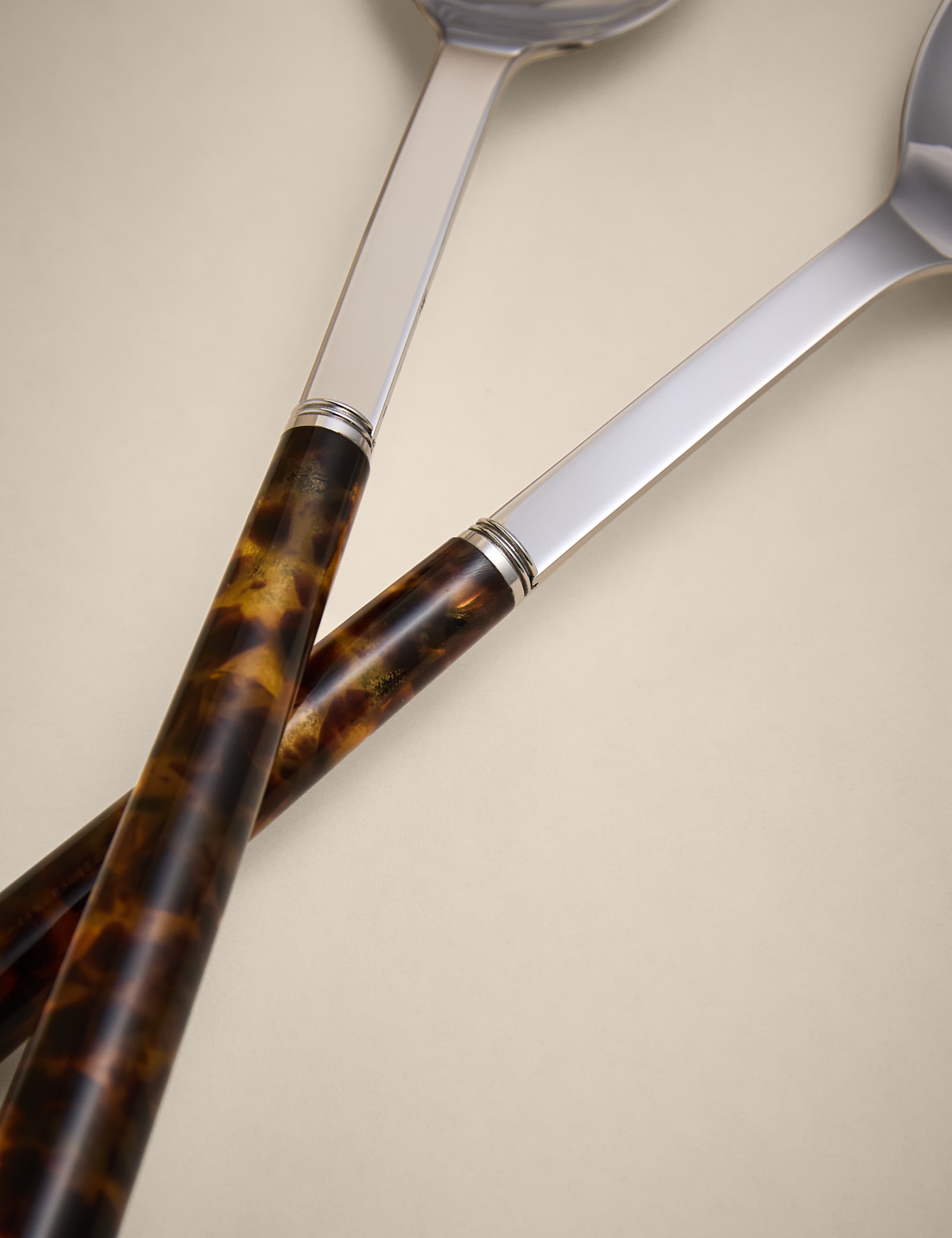 Tortoiseshell Salad Servers 3 of 4