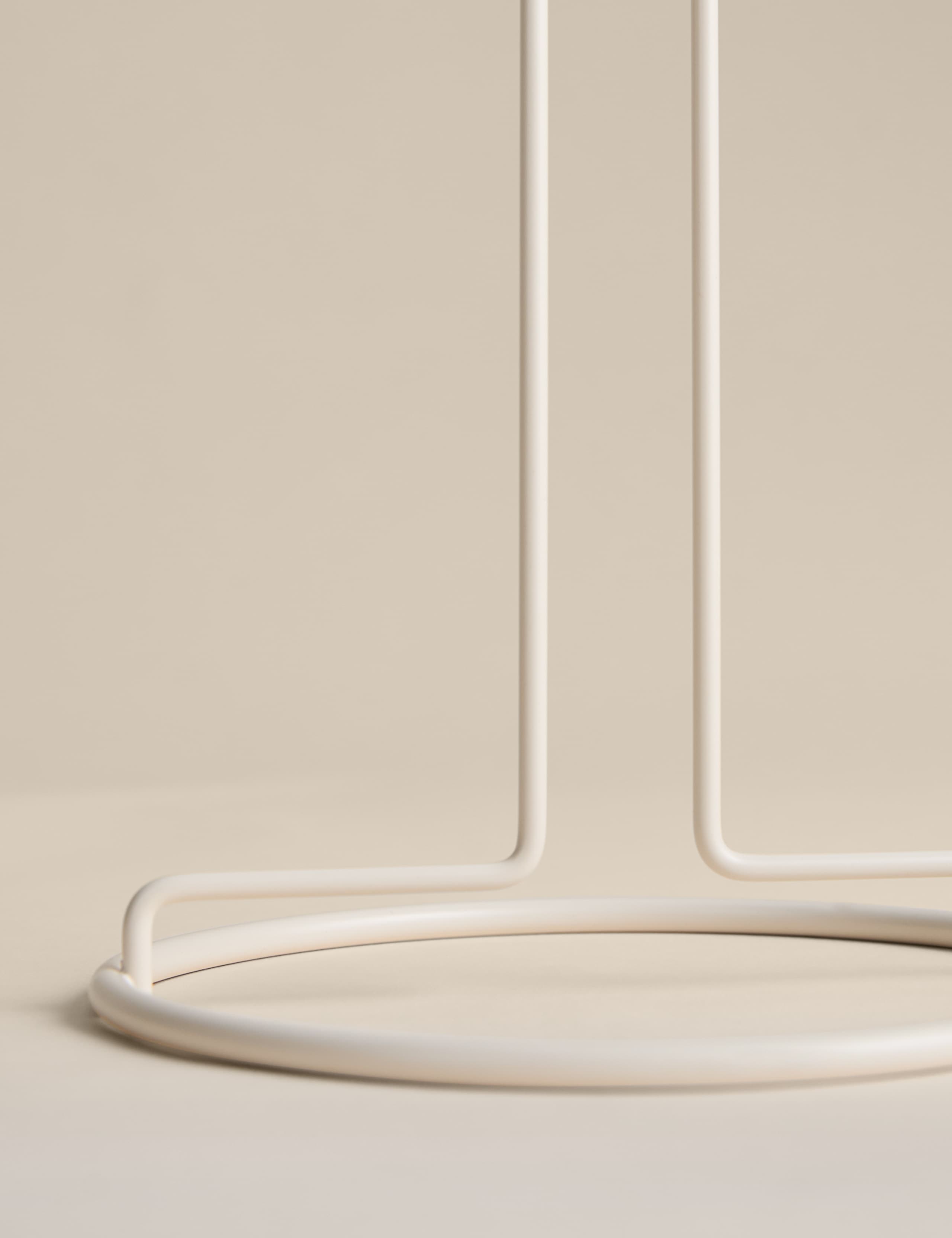 Wire Kitchen Roll Holder 4 of 4