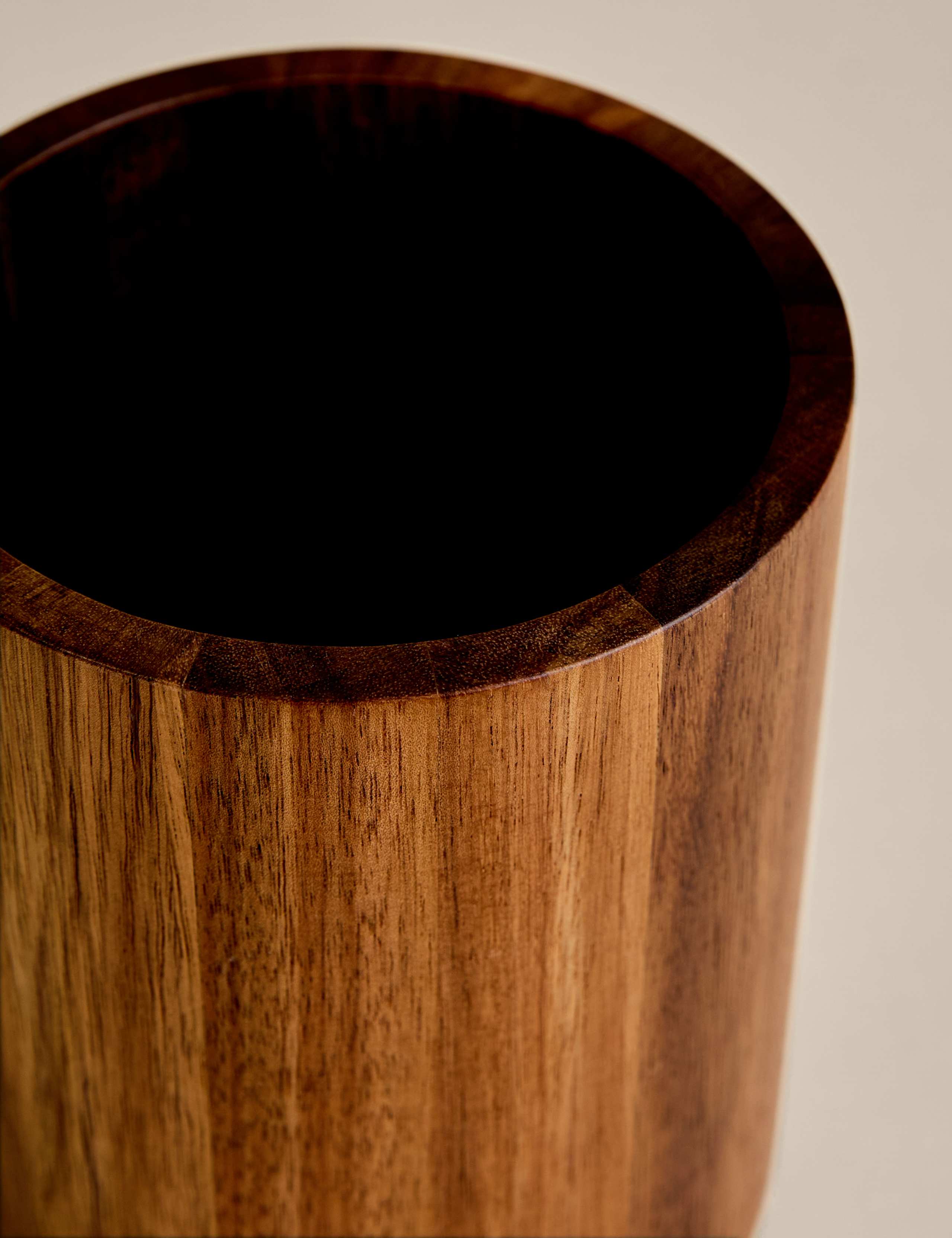 Wooden Utensil Pot 3 of 4
