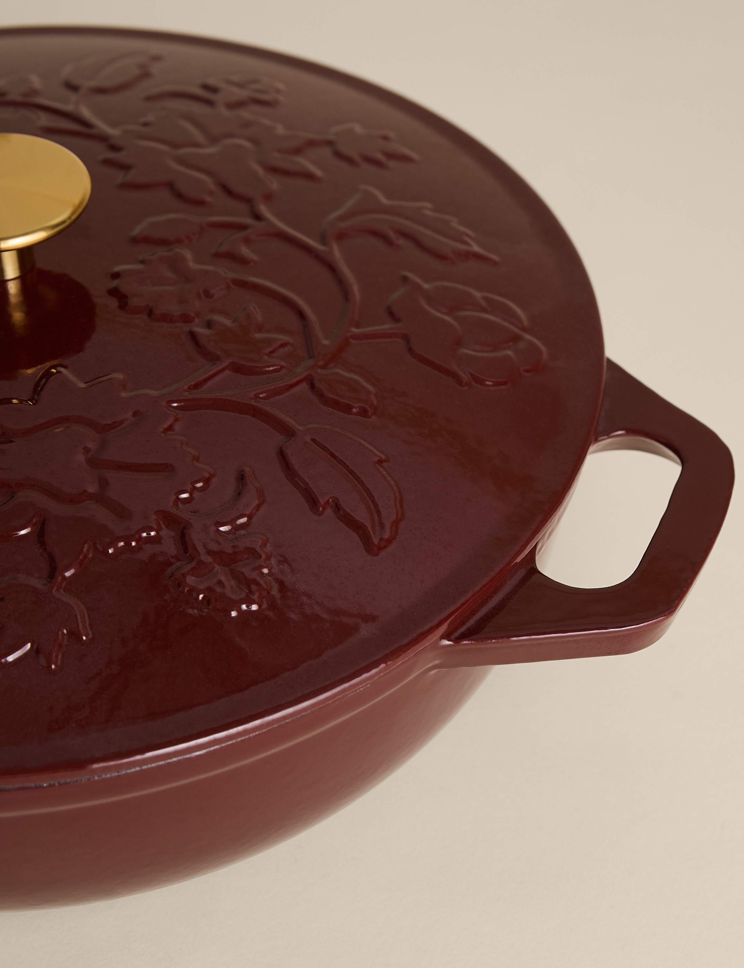 Cast Iron Floral Casserole Dish 2 of 3