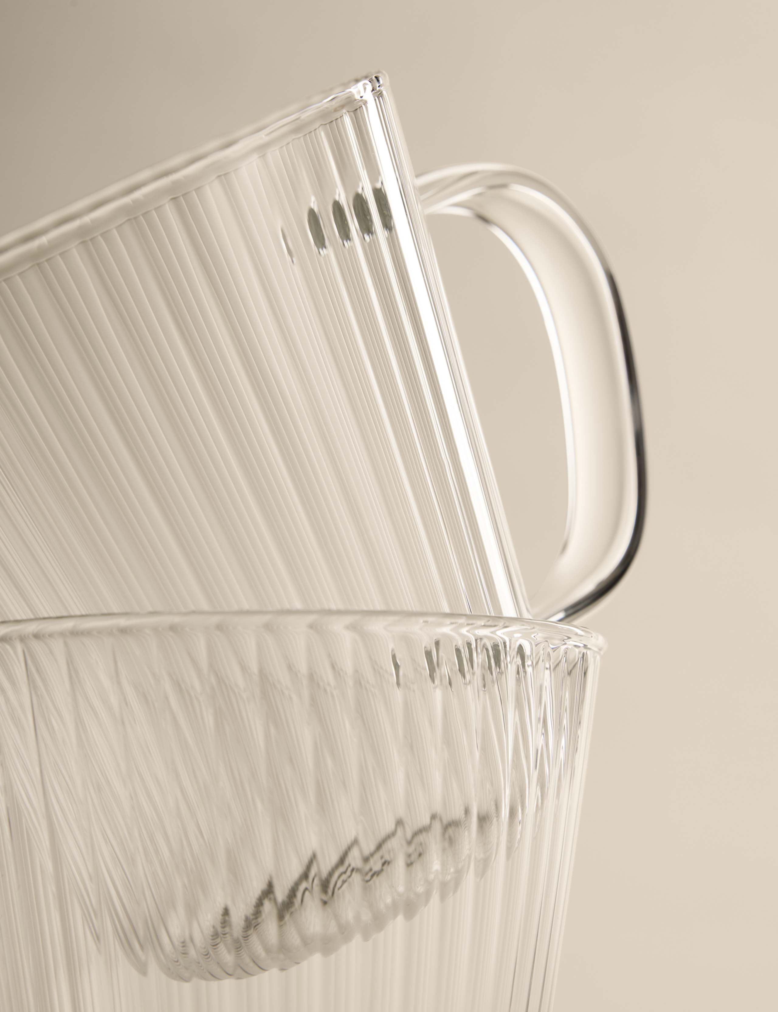 Set of 2 Ribbed Glass Flat White Mugs 2 of 4