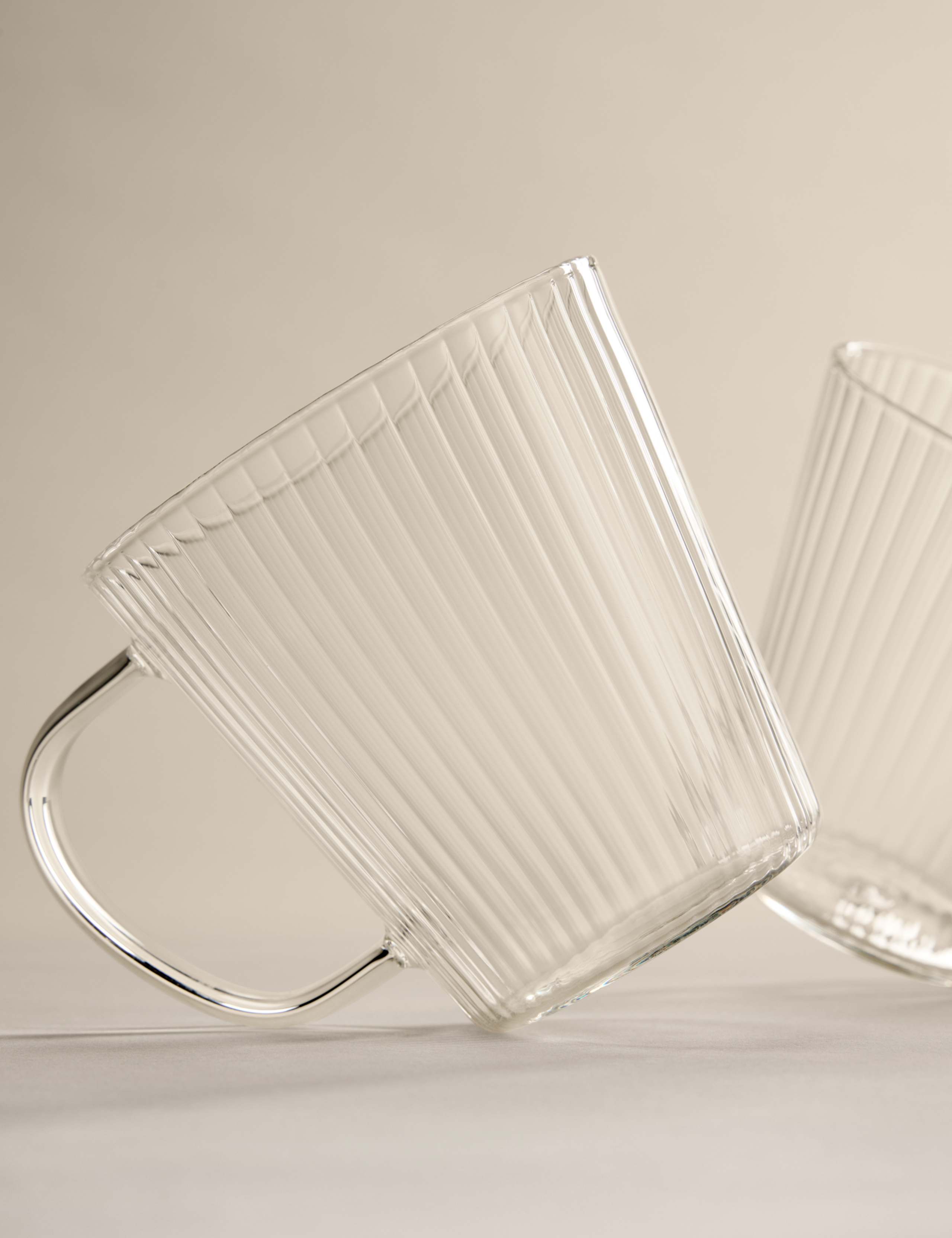 Set of 2 Ribbed Glass Cappuccino Mugs 3 of 4