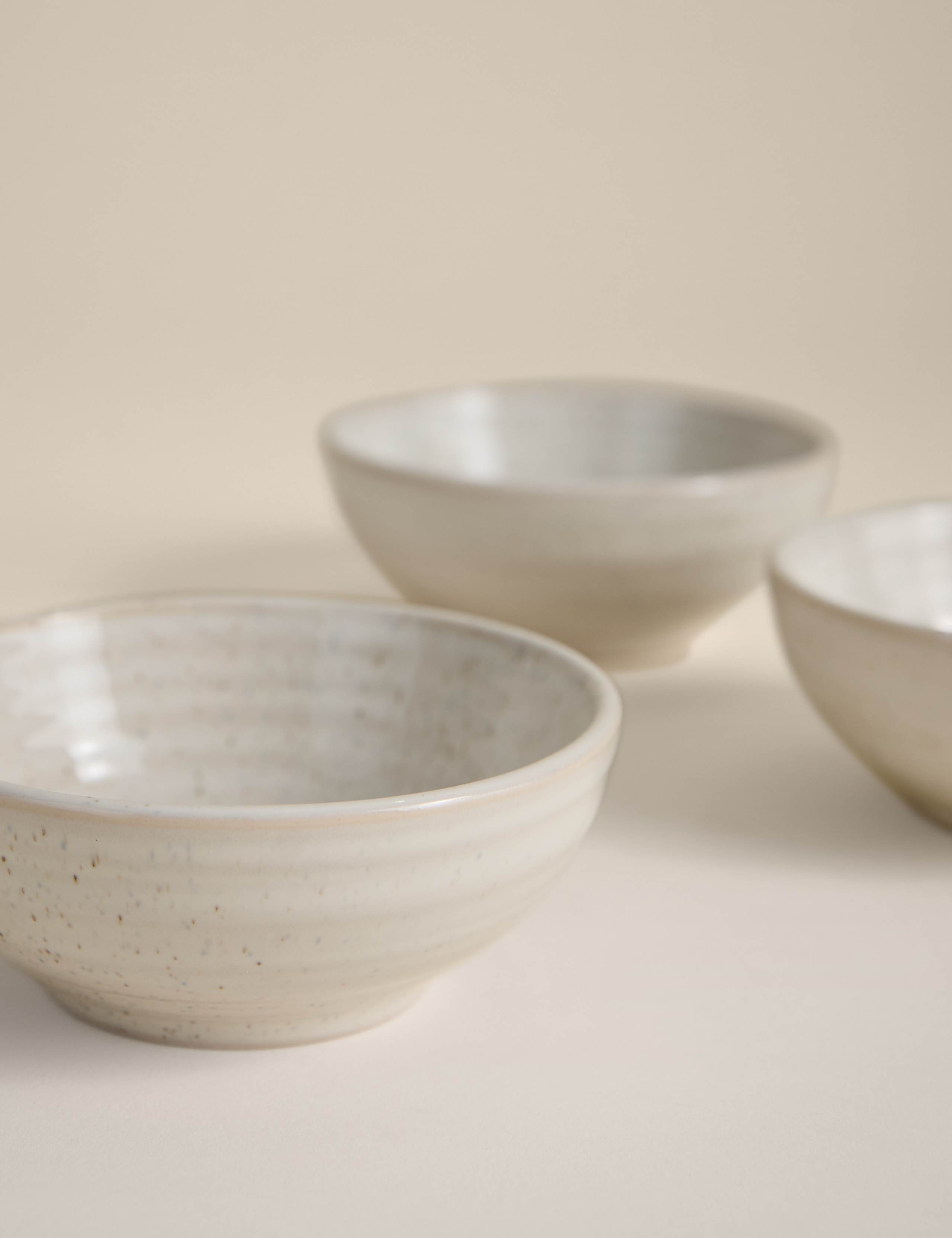 3pk Ceramic Ribbed Pinch Bowls 4 of 5