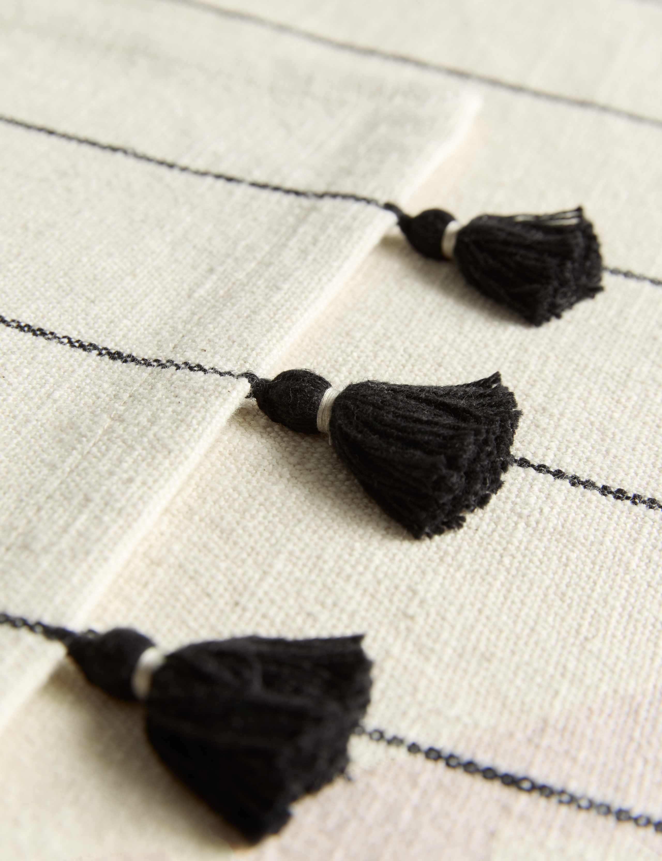 Set of 2 Pure Cotton Striped Tassel Placemats 3 of 4
