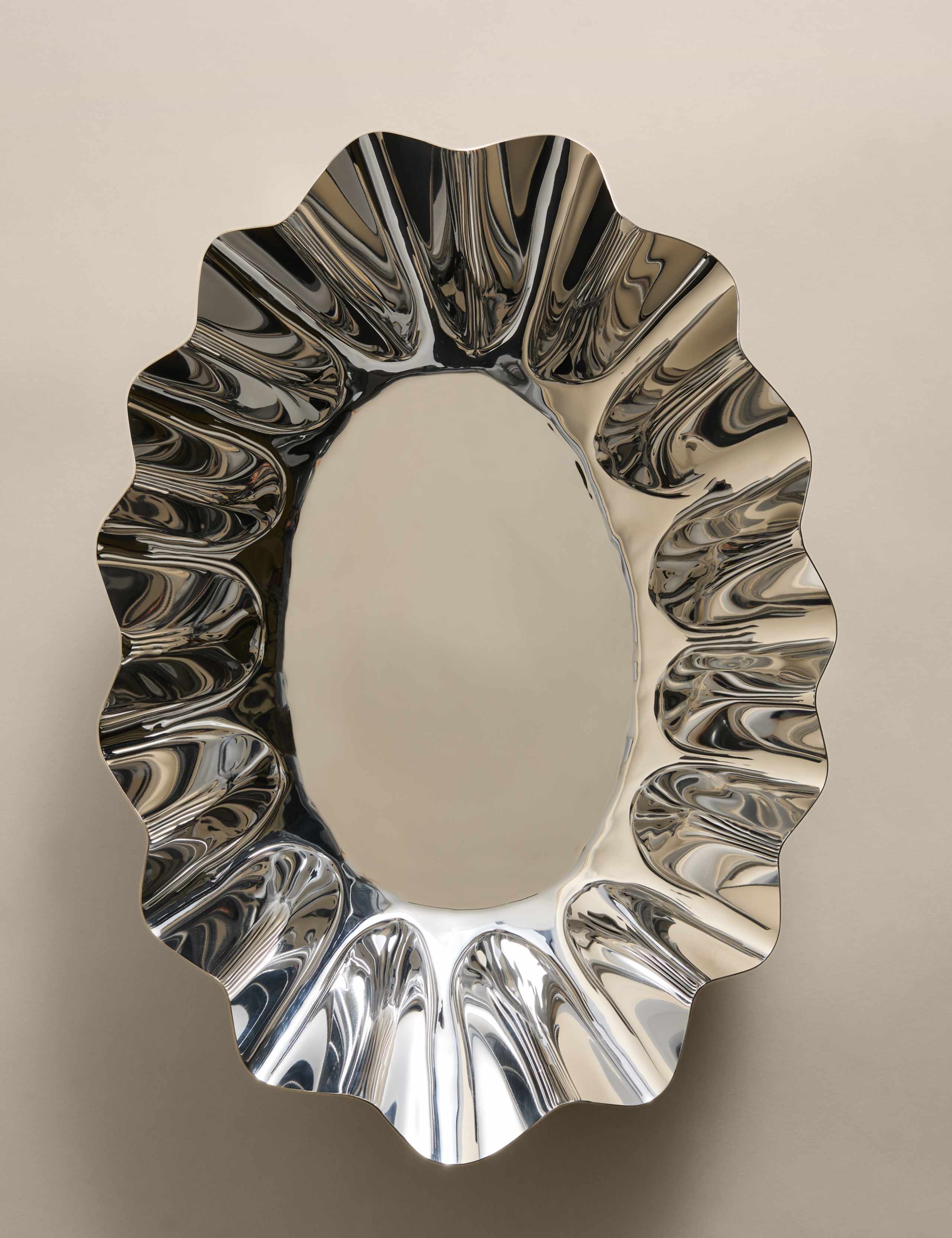 Scallop Metal Serving Bowl 5 of 5