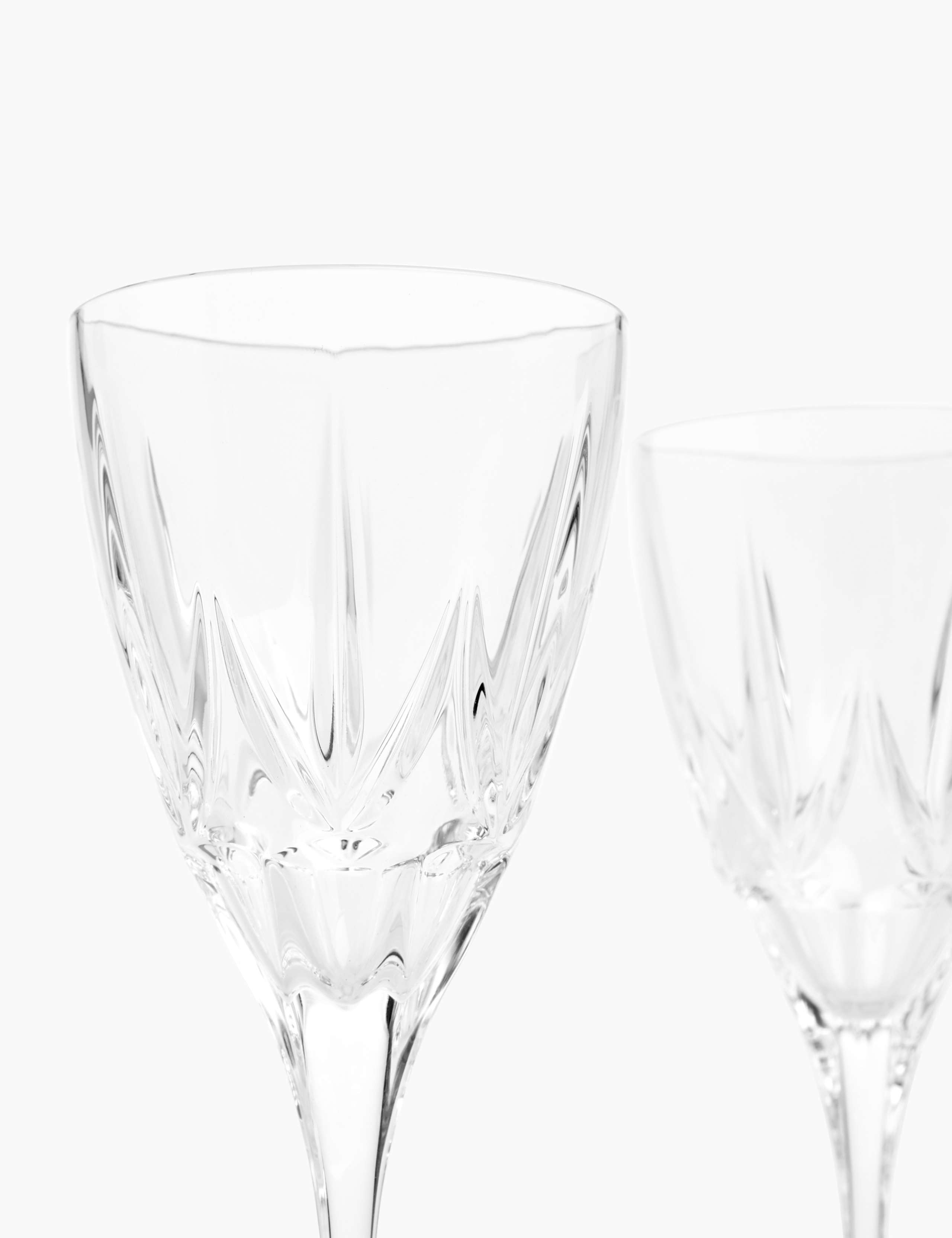 Set of 4 Crystal Red Wine Glasses 3 of 3