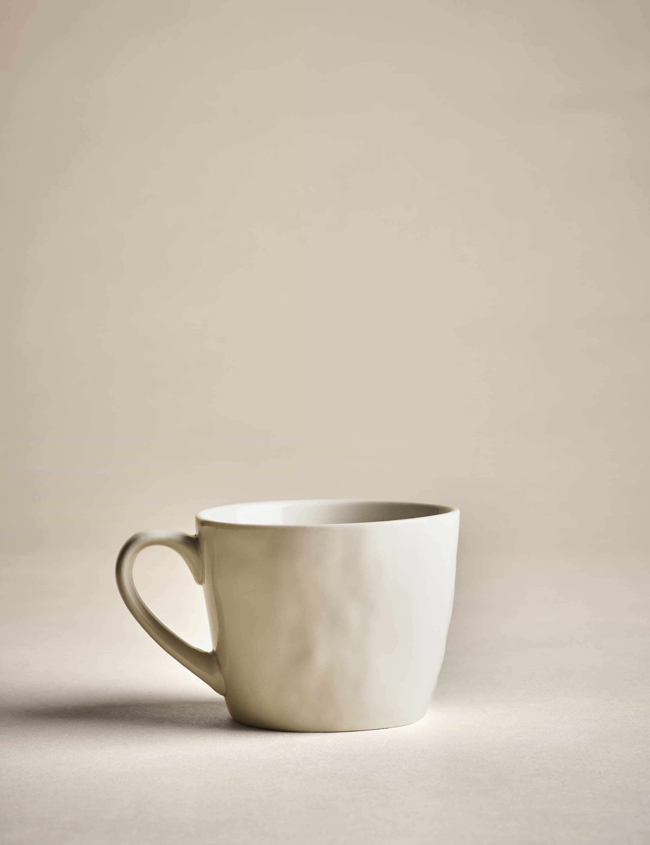 Set of 4 Artisan Mugs 2 of 5