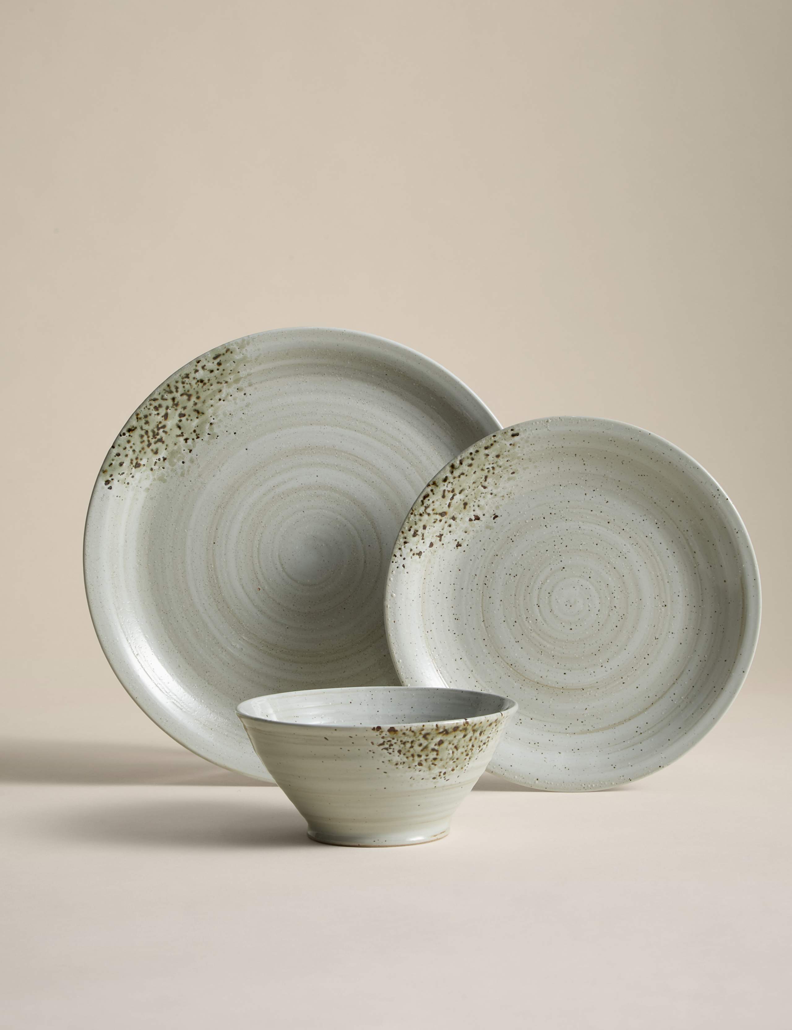 12 Piece Textured Spin Dinner Set 3 of 6