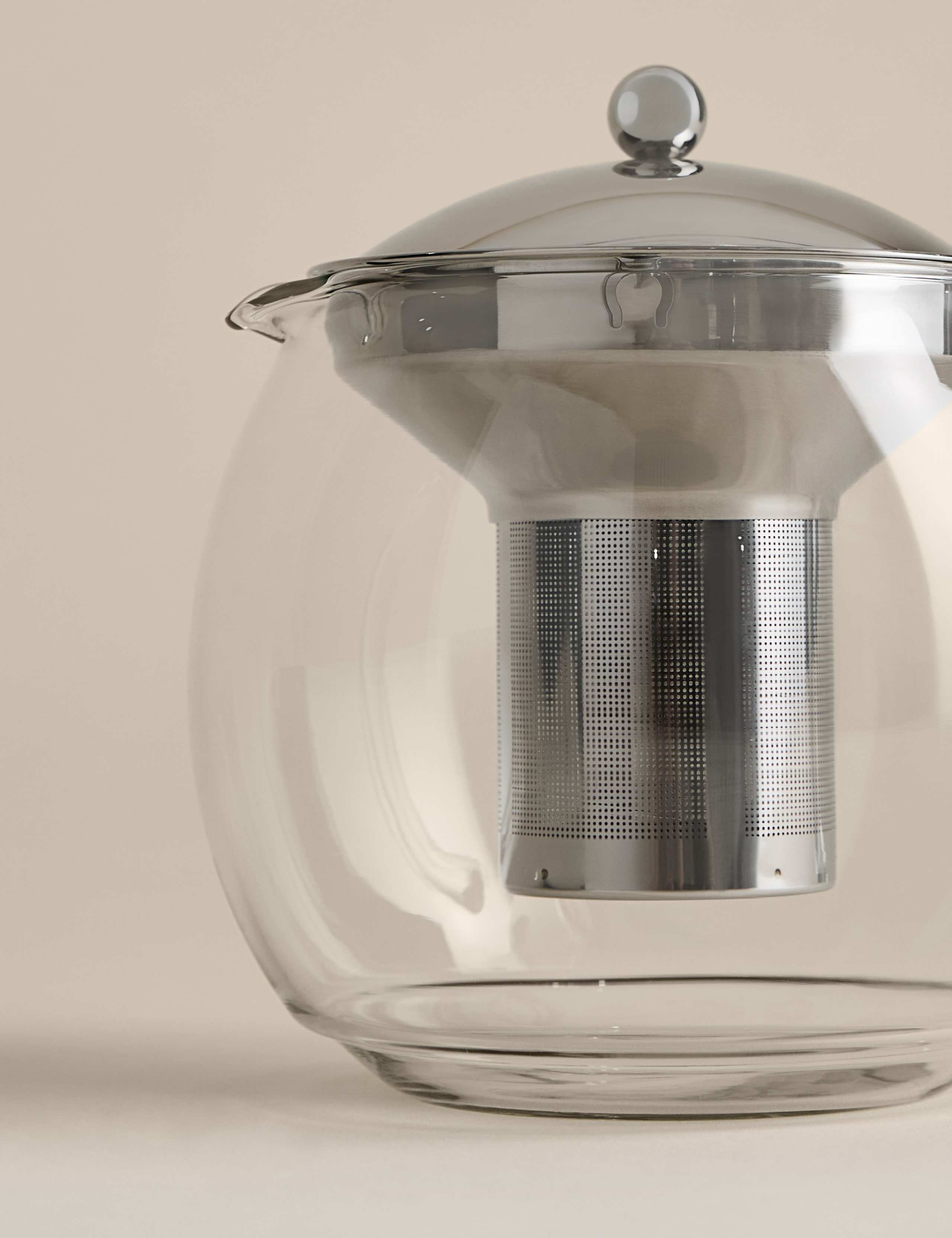 Glass 1.5L Infuser Teapot 3 of 4