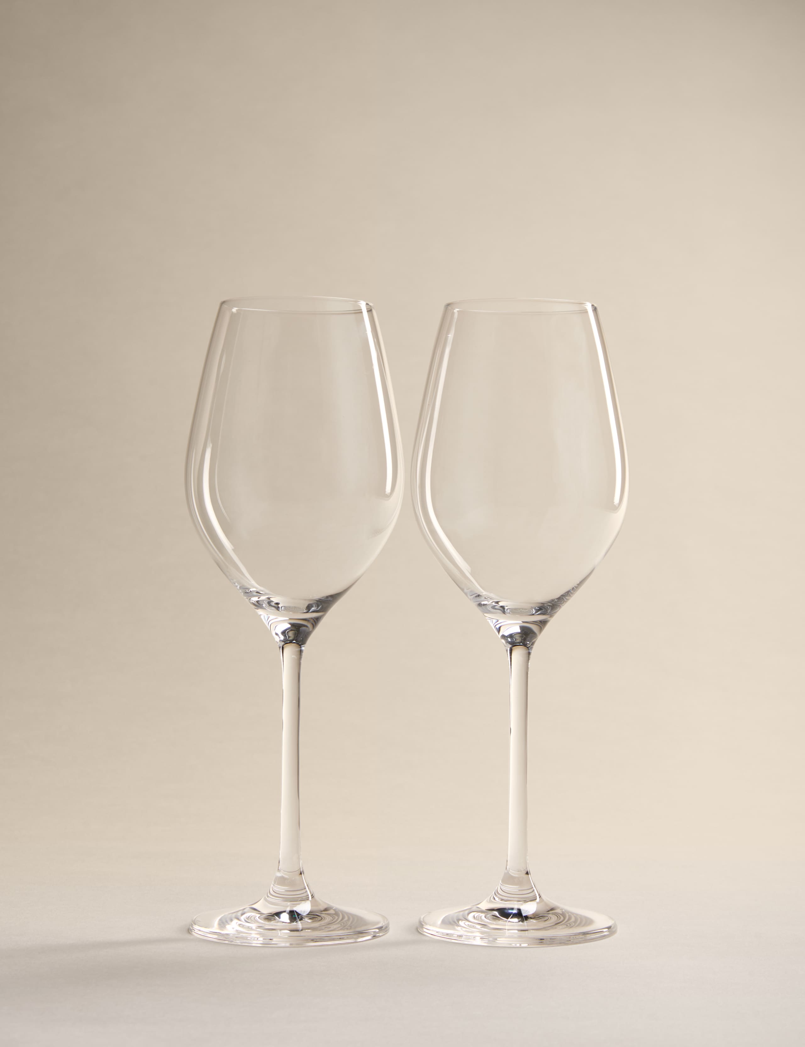 Set of 2 Wine Glasses 2 of 6