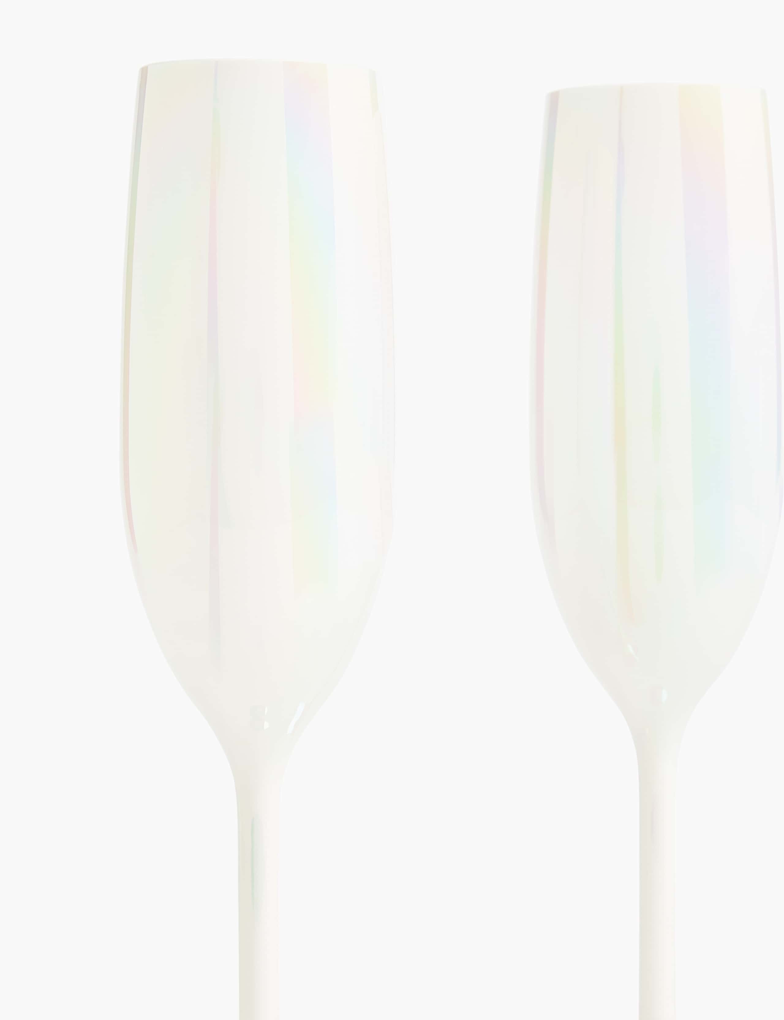 Set of 4 White Lustre Champagne Flutes 3 of 3