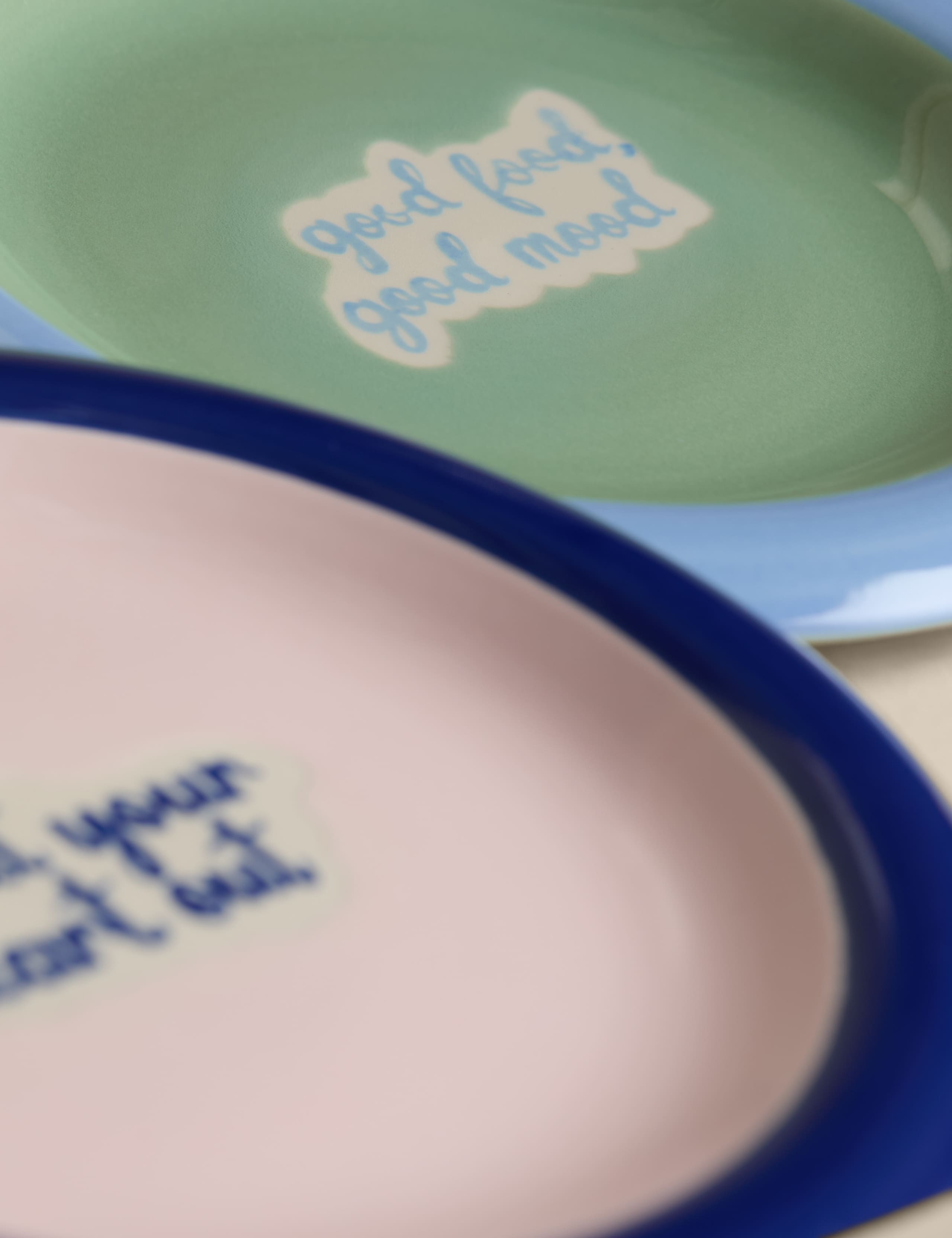 2pk Bubble Slogan Serving Plates 4 of 7