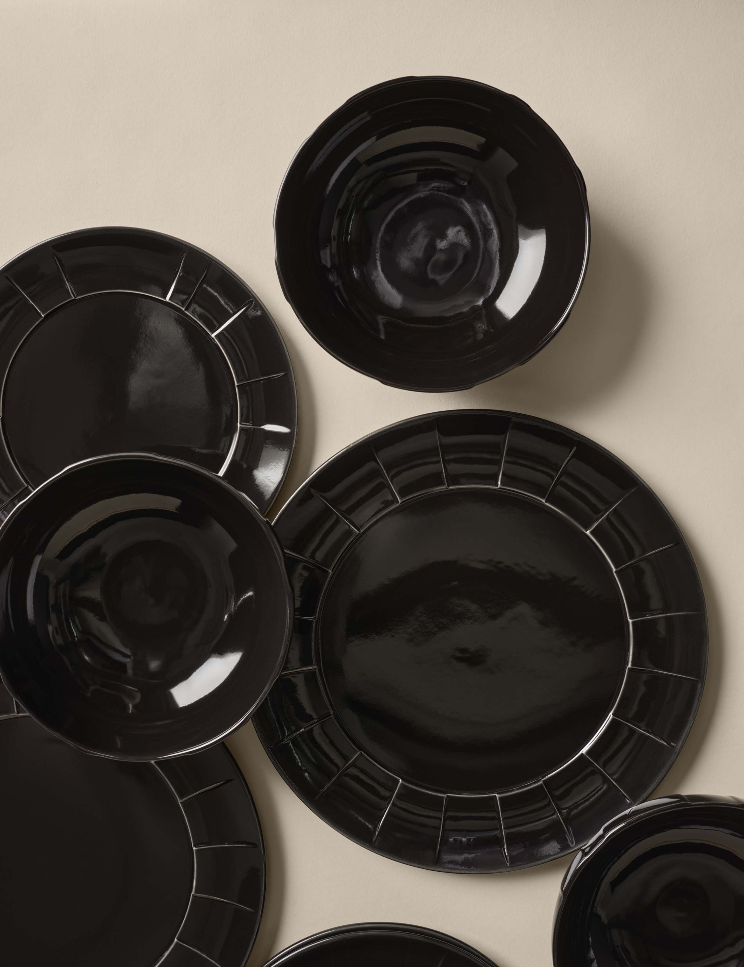 12 Piece Textured Dinner Set 4 of 8