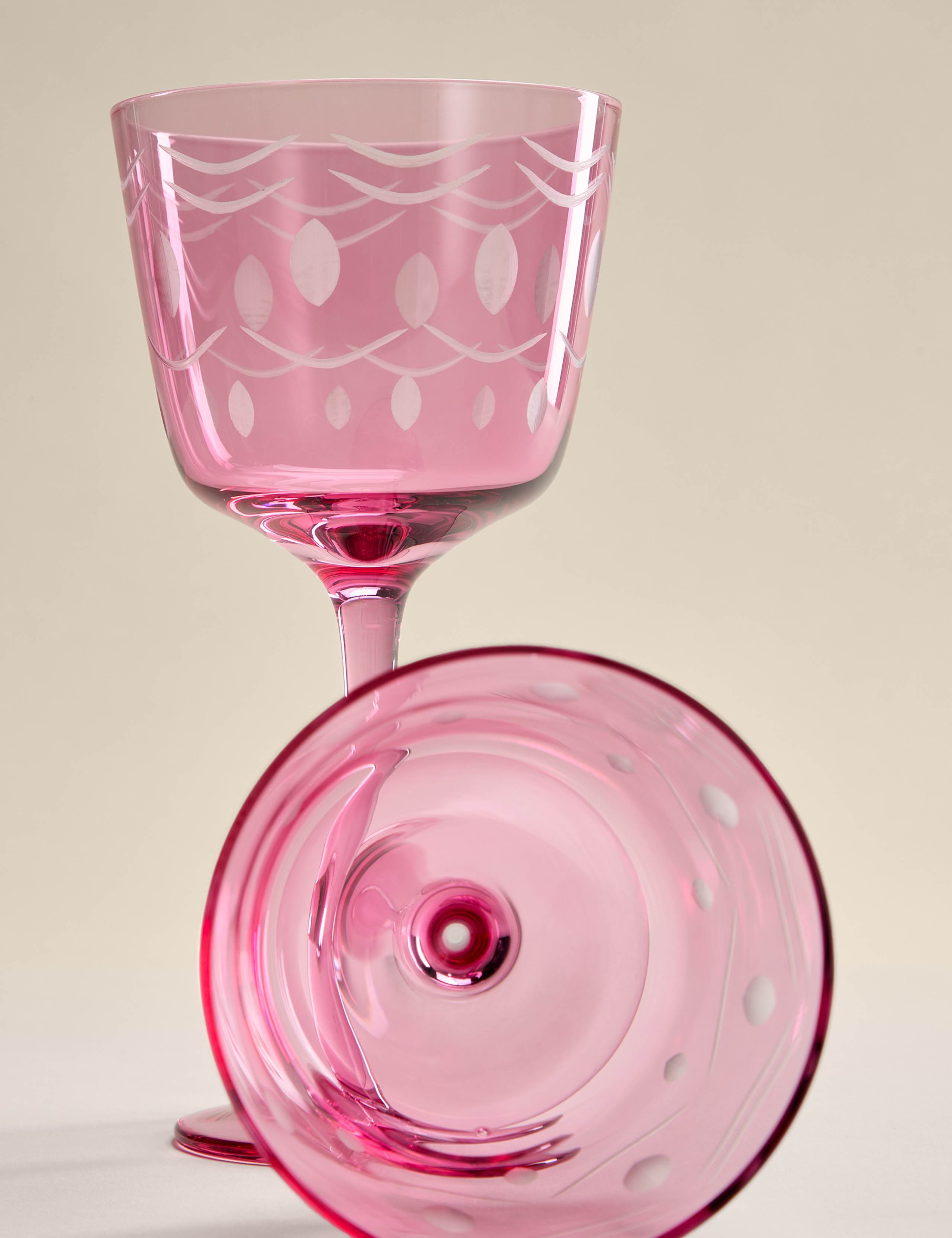 Set of 2 Retro Wine Glasses 4 of 6