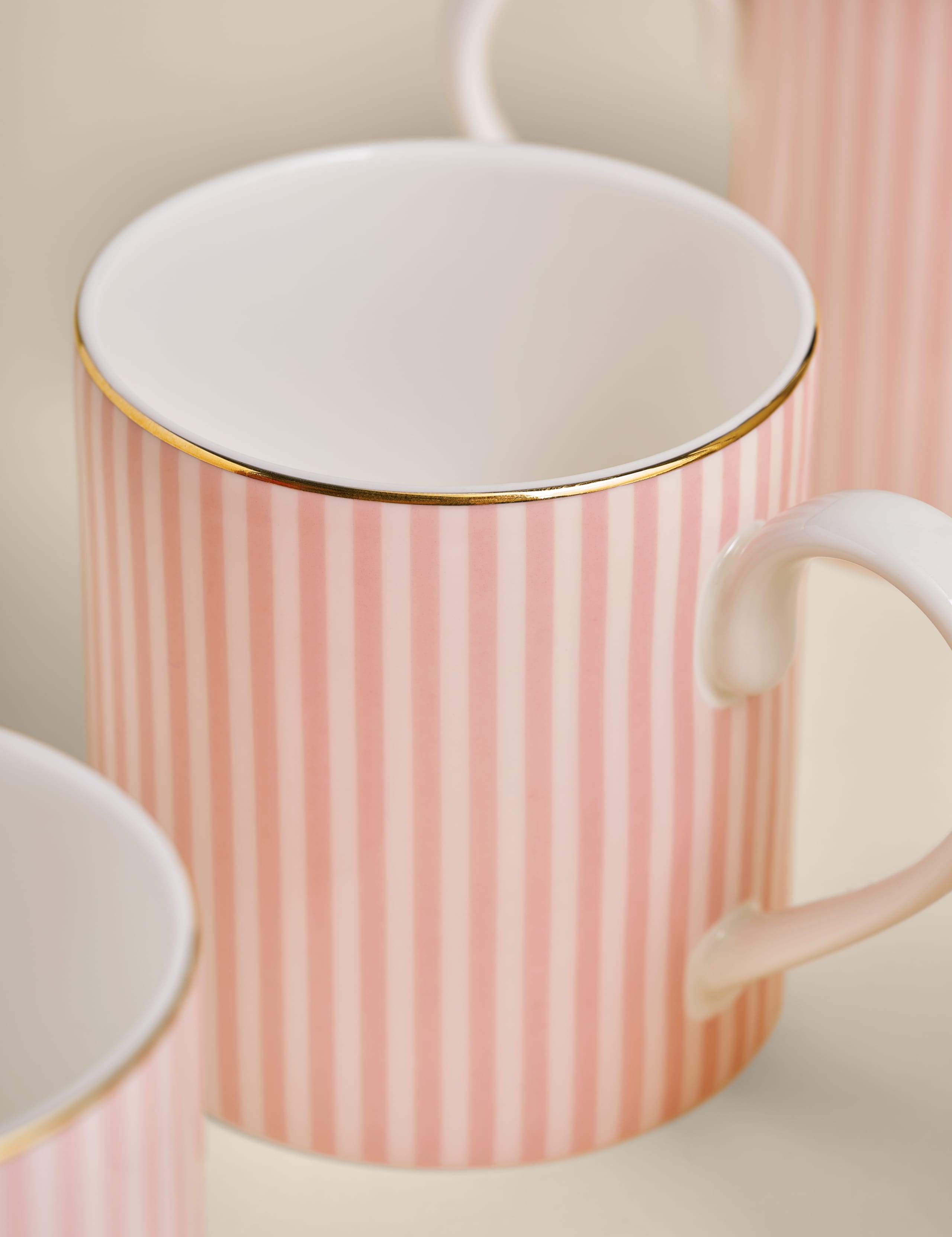 Set of 4 Hampton Stripe Mugs 4 of 5