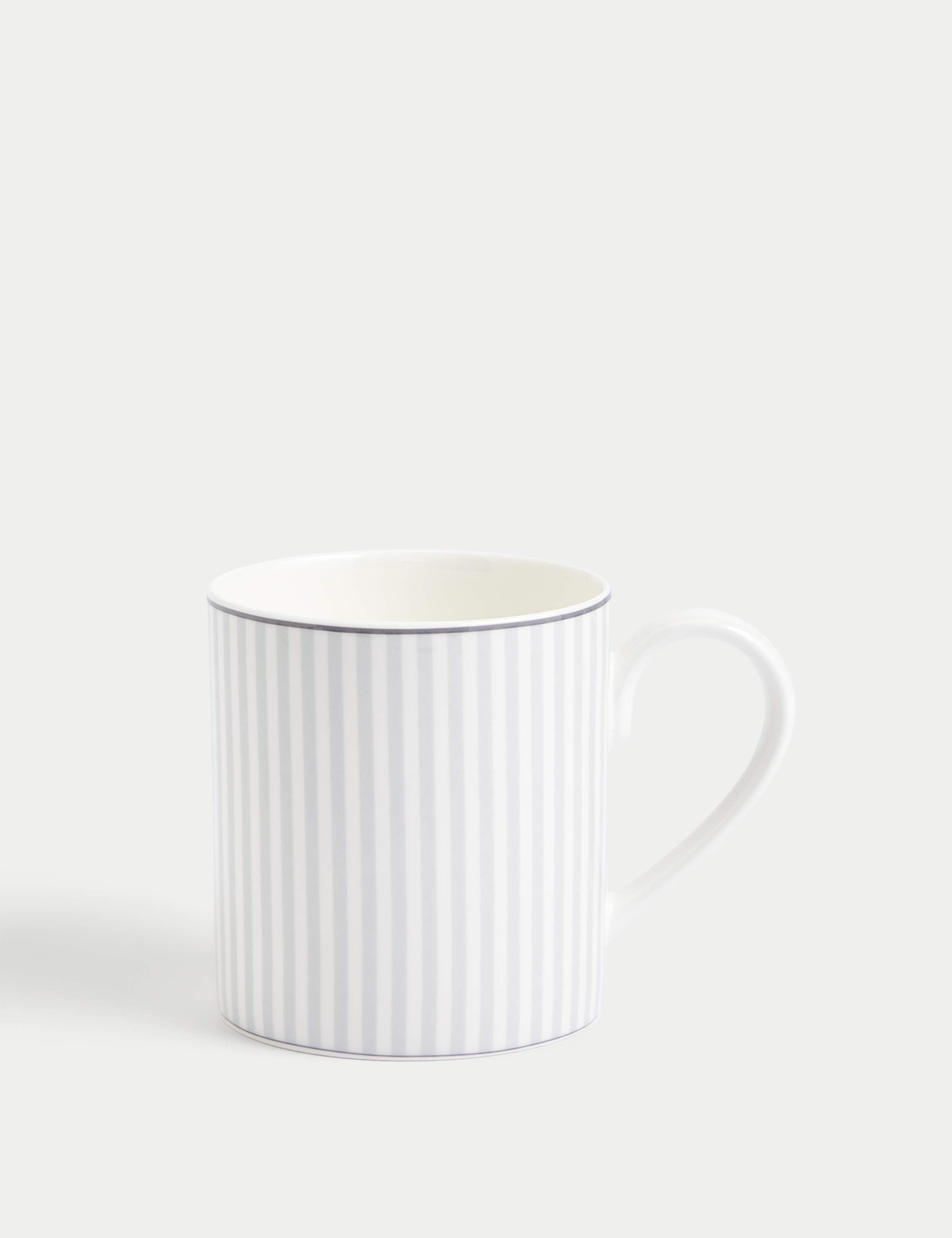 Set of 4 Hampton Stripe Mugs 2 of 4
