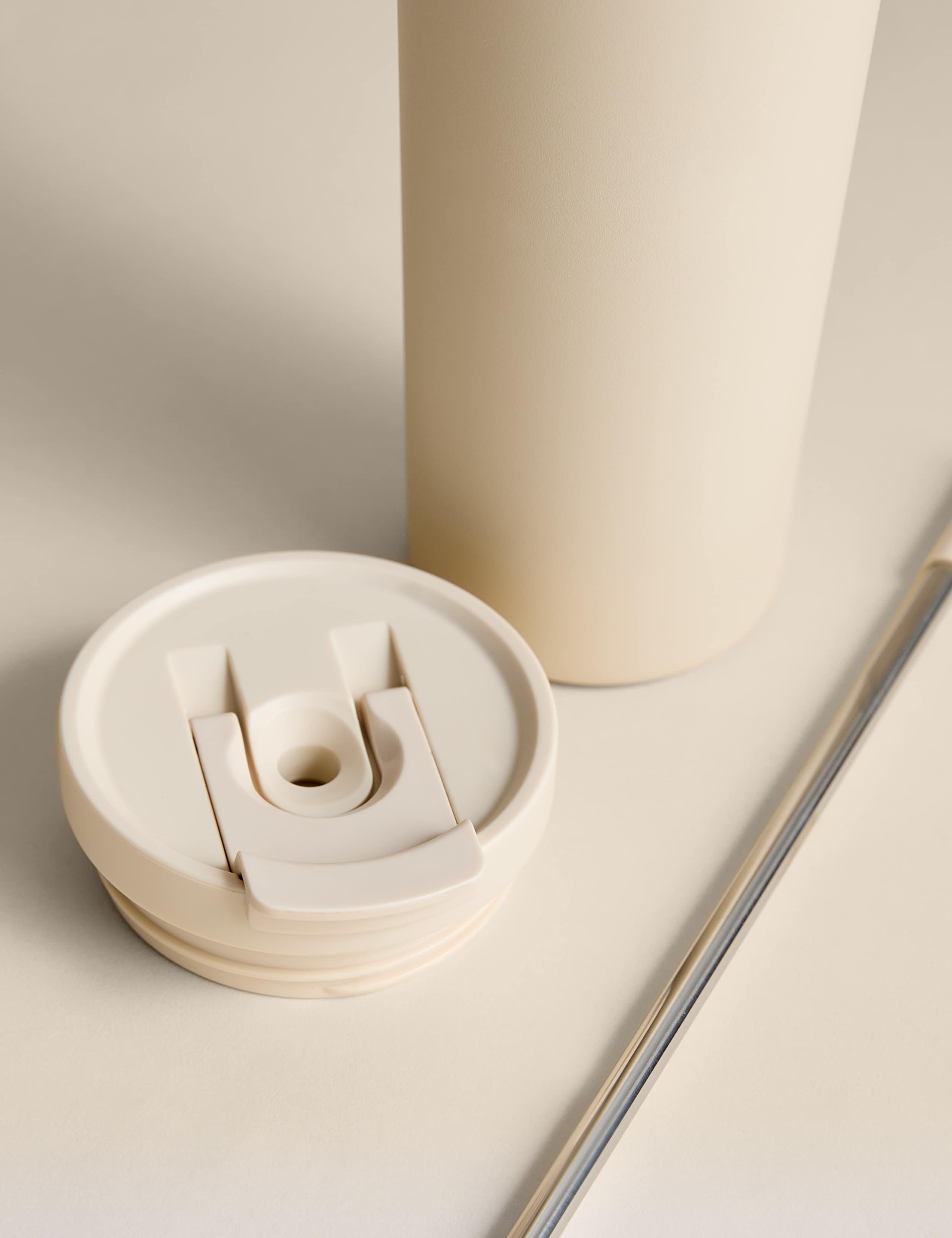 Stainless Steel Straw Cup 700ml 2 of 4