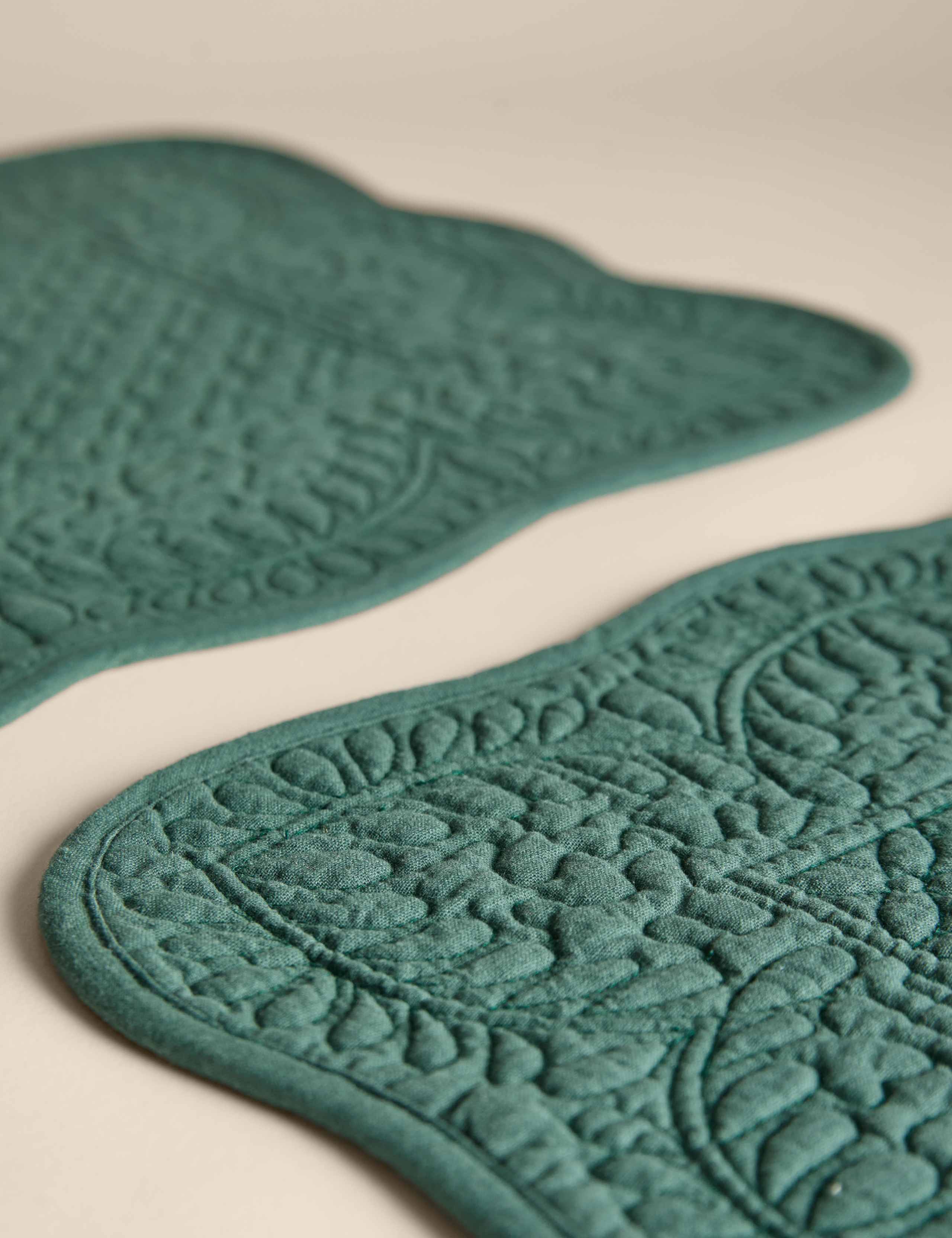 Set of 2 Pure Cotton Quilted Placemats 2 of 4