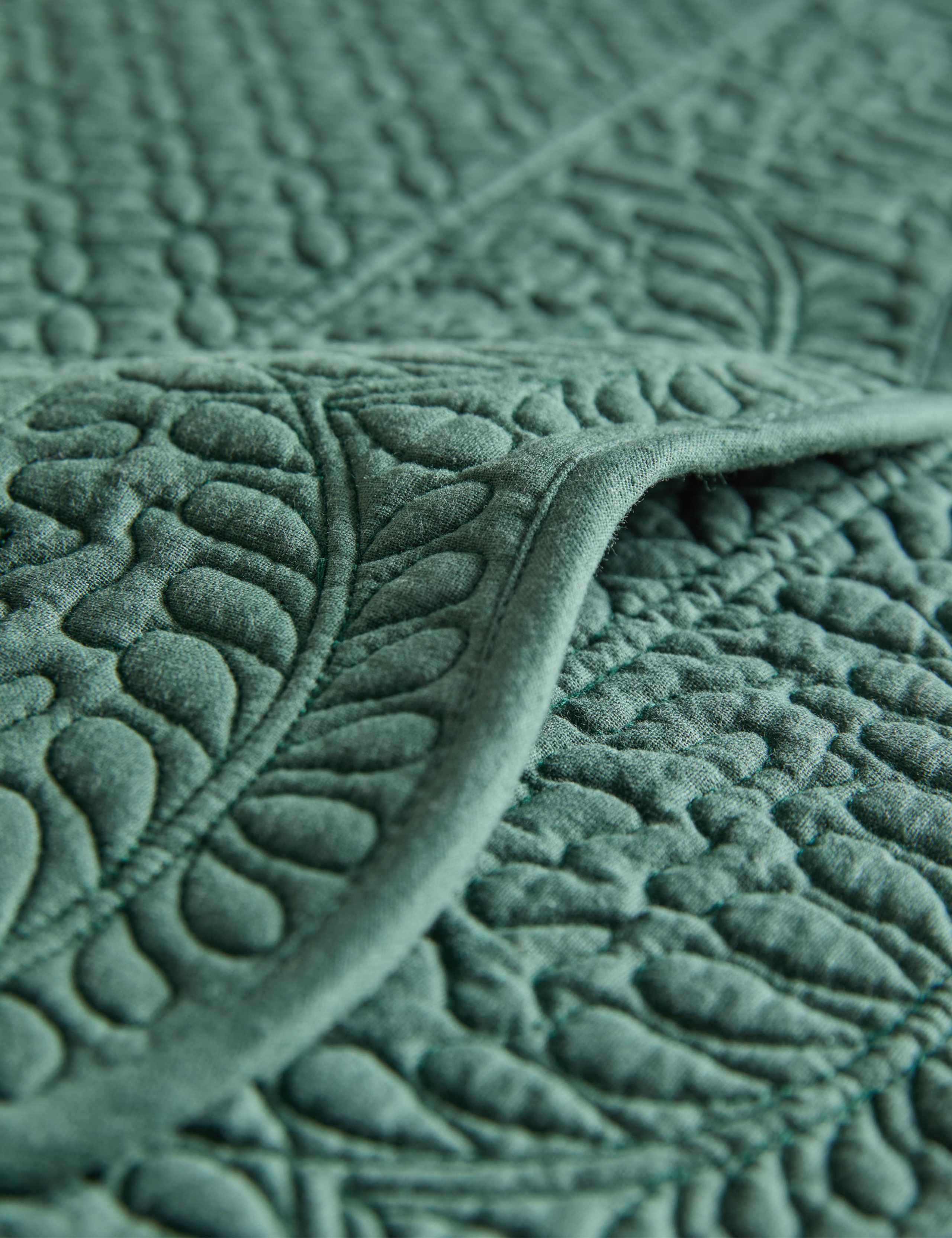 Set of 2 Pure Cotton Quilted Placemats 4 of 4