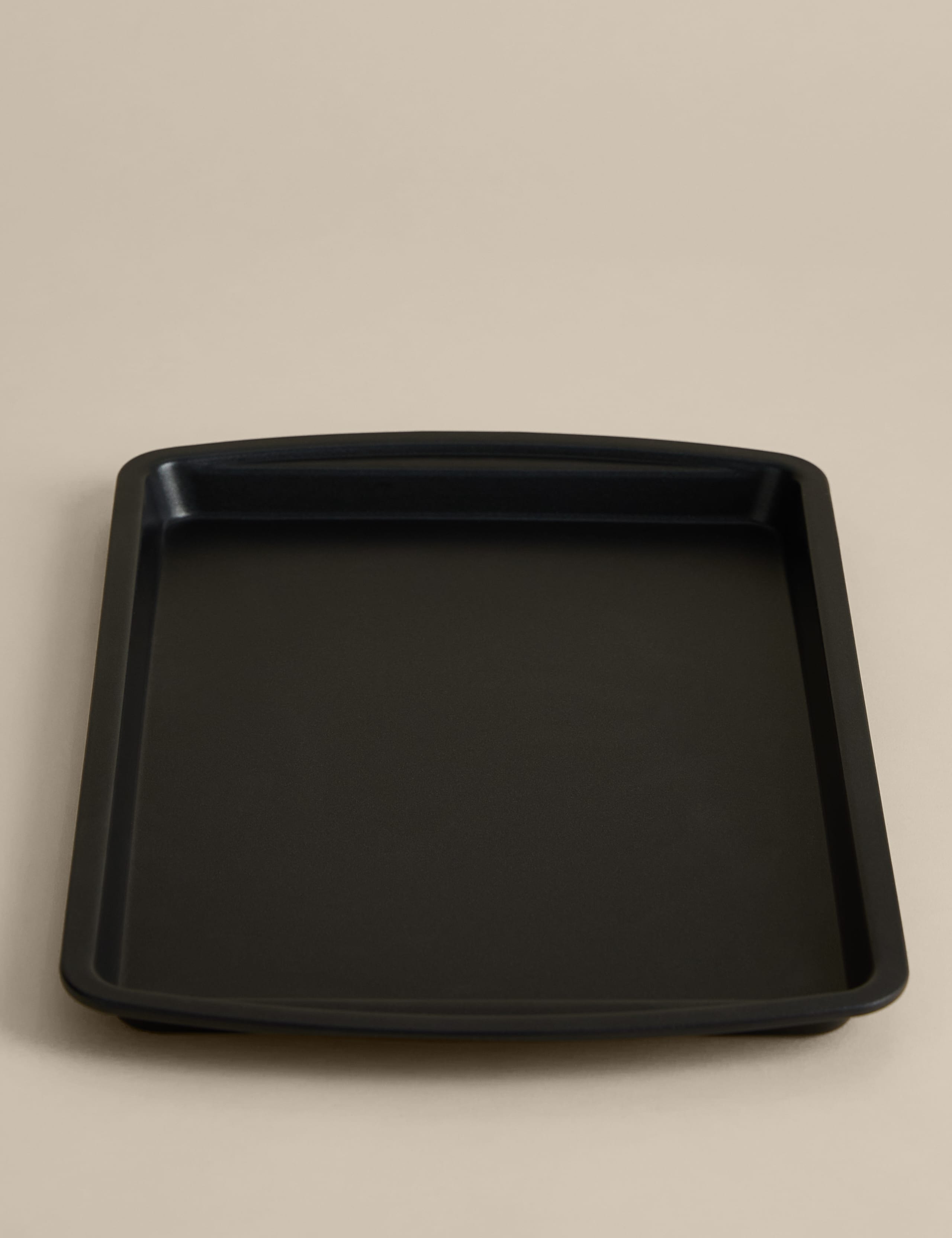 Aluminised Steel 38cm Baking Tray 1 of 3