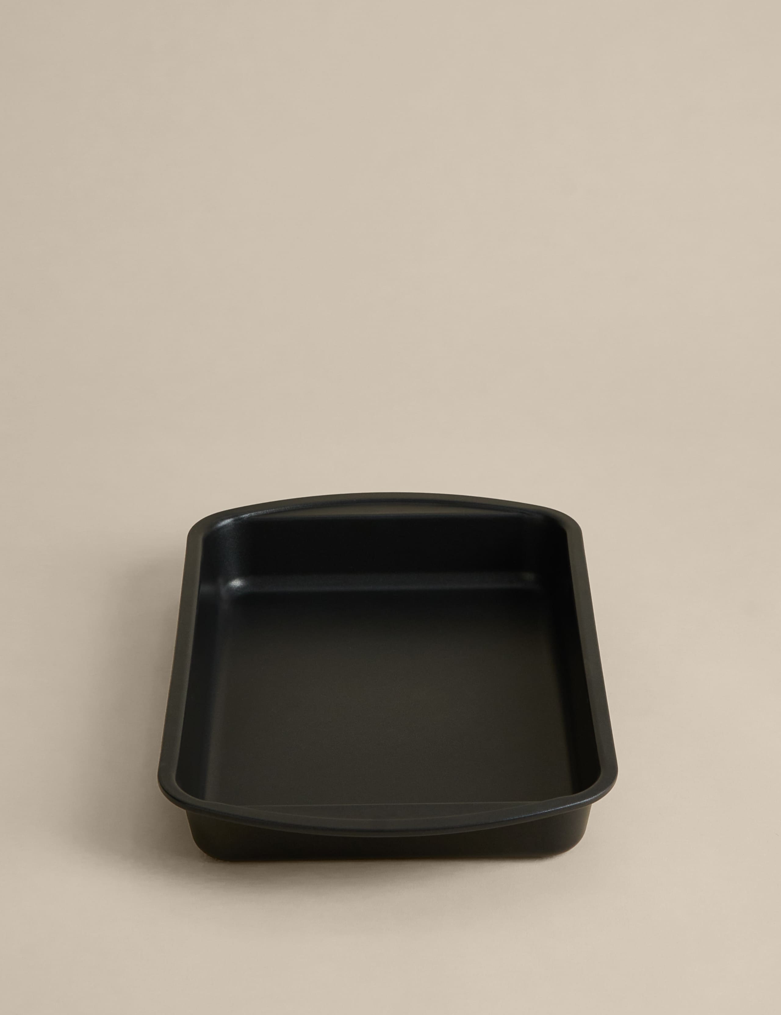 Aluminised Steel 38cm Non-Stick Roaster 1 of 3