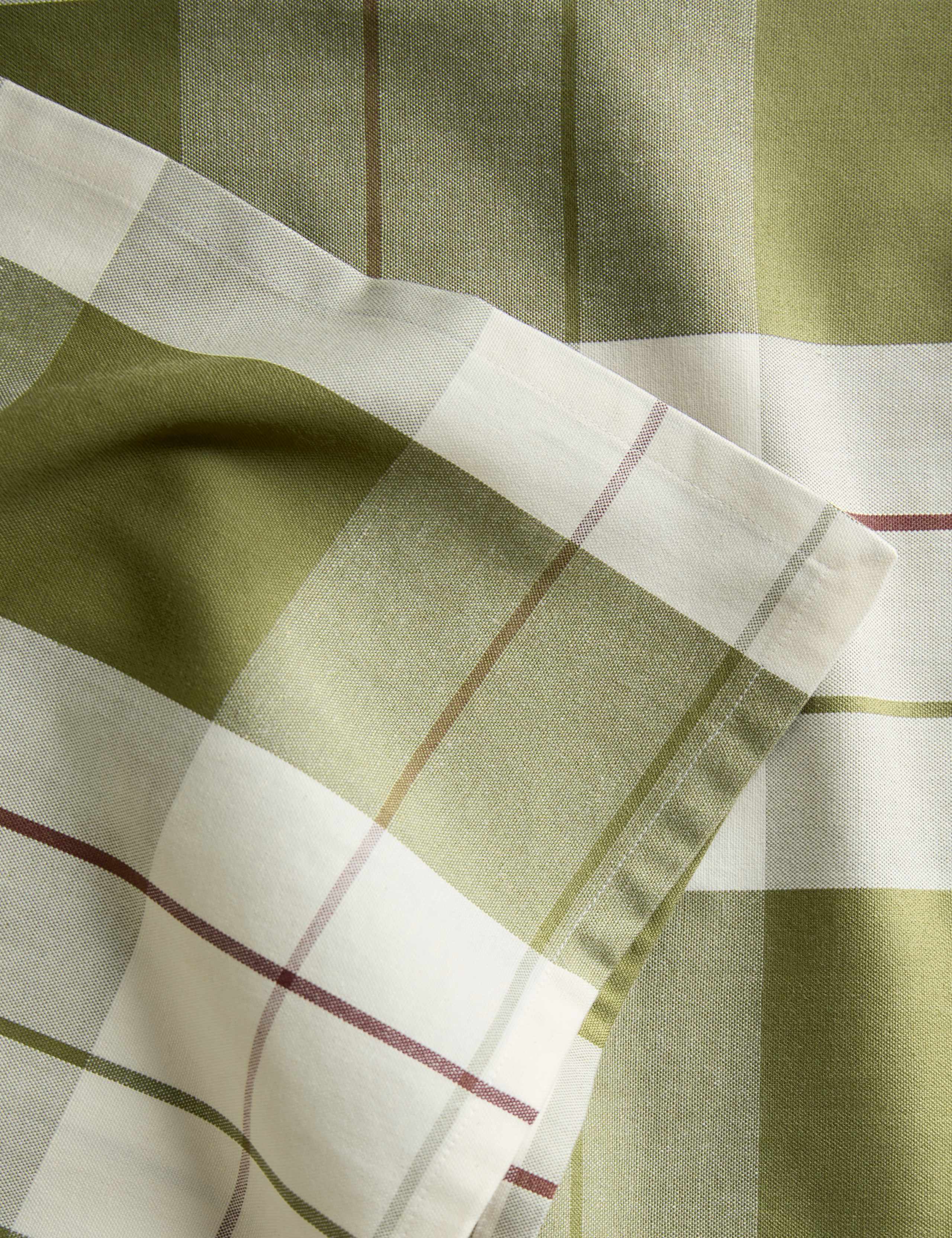 Cotton Rich Checked Tablecloth 3 of 4