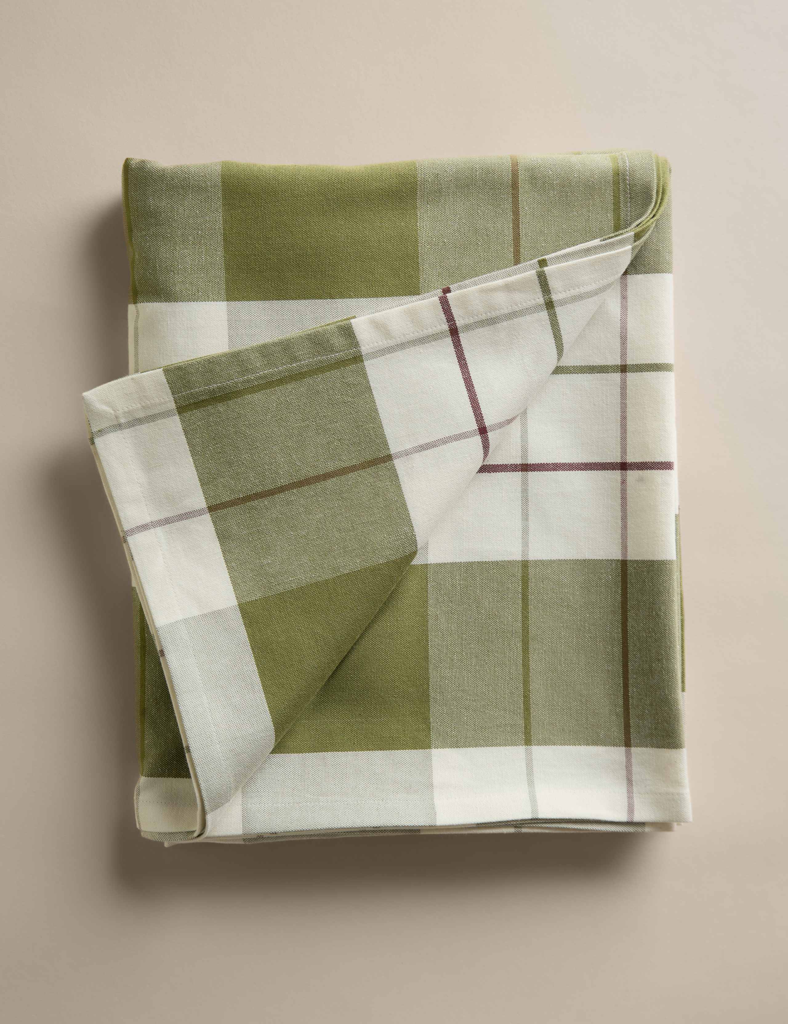 Cotton Rich Checked Tablecloth 1 of 4