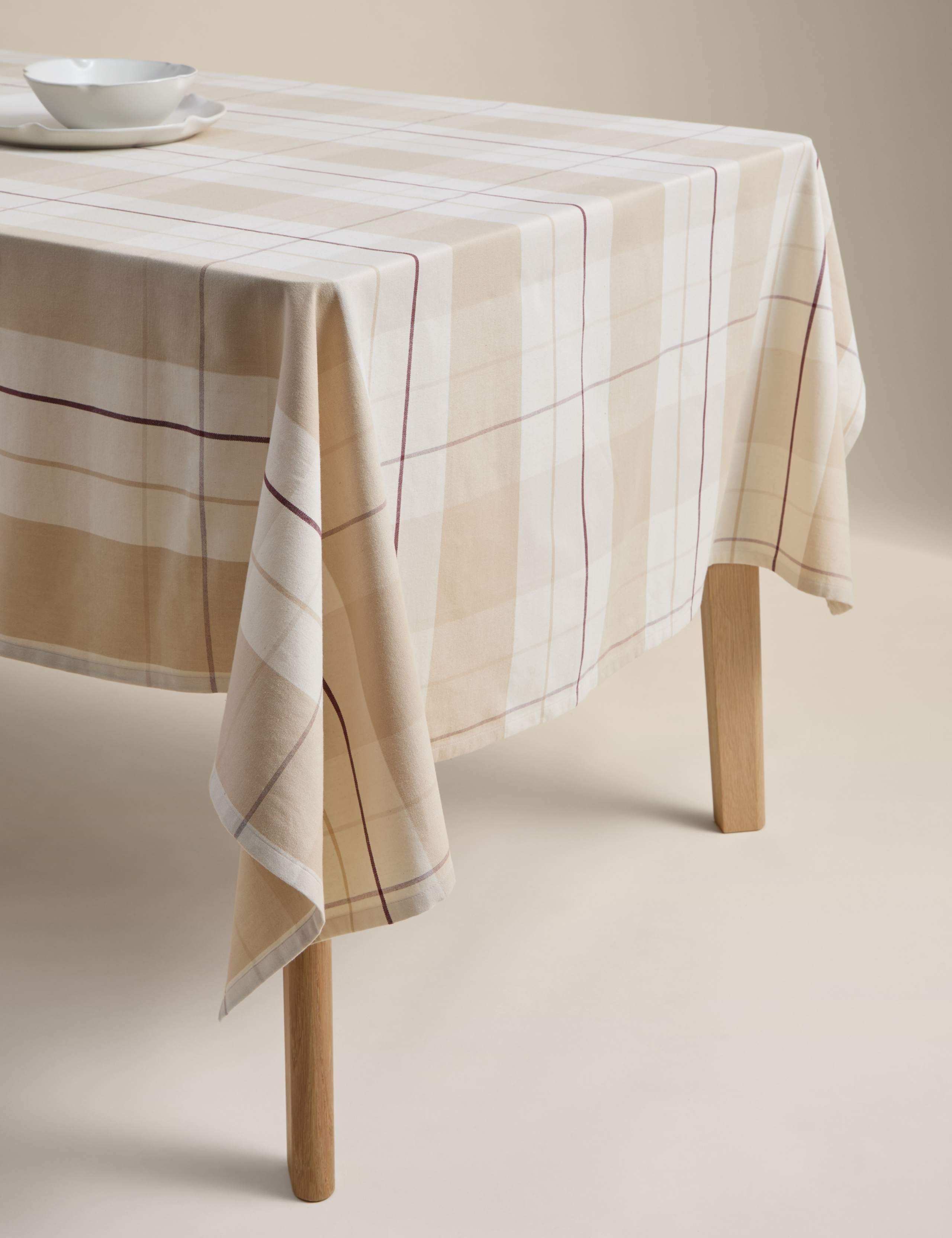 Cotton Rich Checked Tablecloth 1 of 6